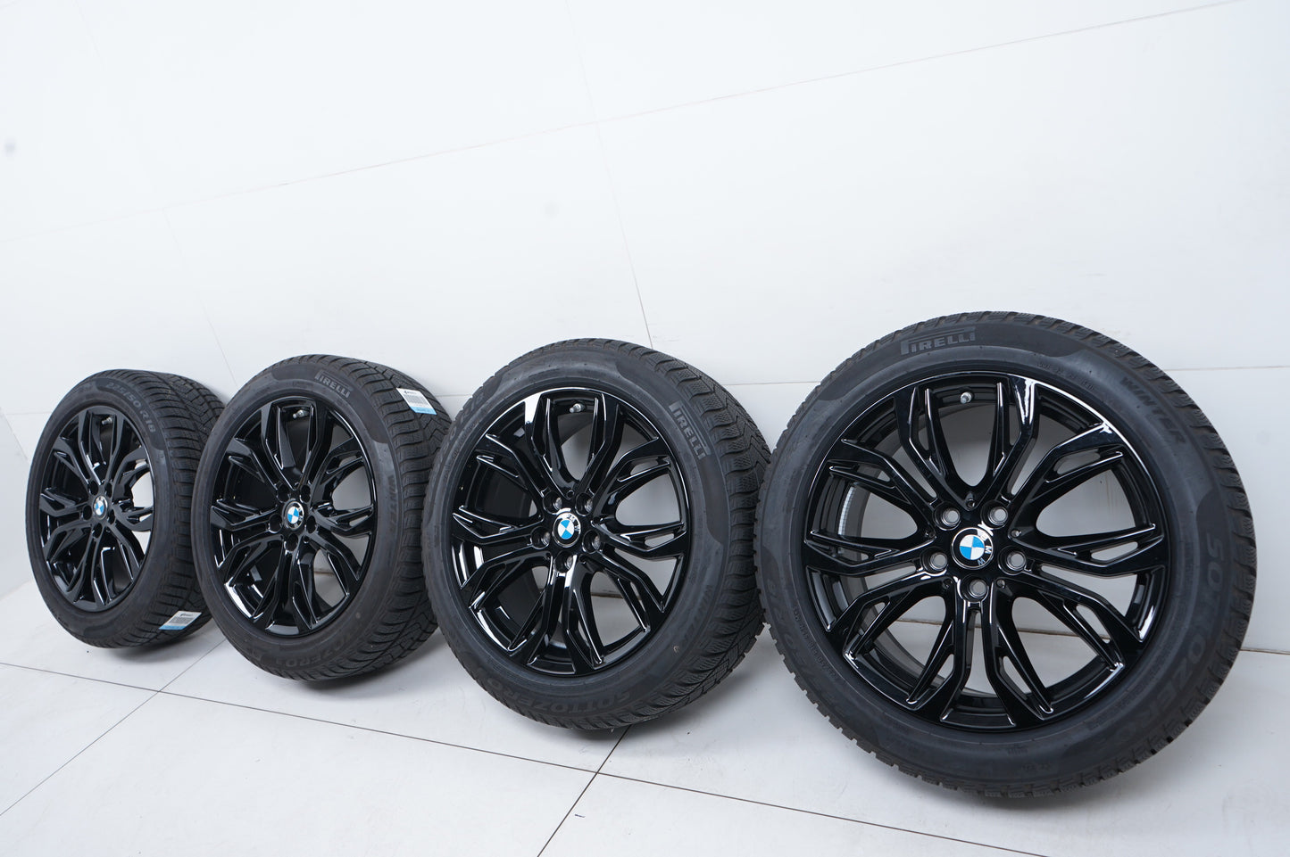 Оригинал BMW X1 X2 F48 F39 18 Zoll Бмв 225 50 18 цола зимен комплект зимни гуми 5x112