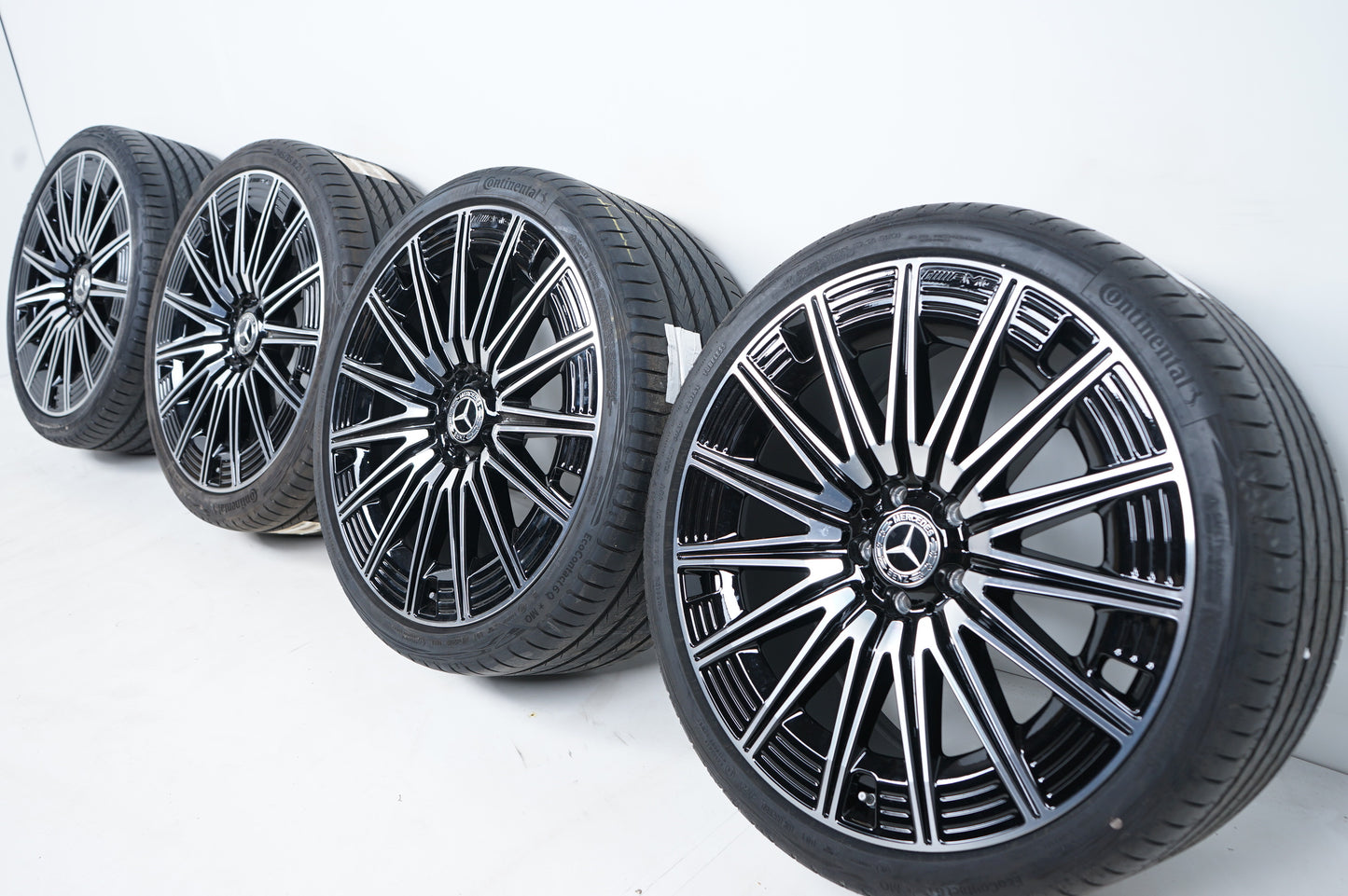 Оригинал Mercedes E Klasse W214 21 Zoll AMG Мерцедес E класа W214 21 цола AMG летен комплект летни гуми