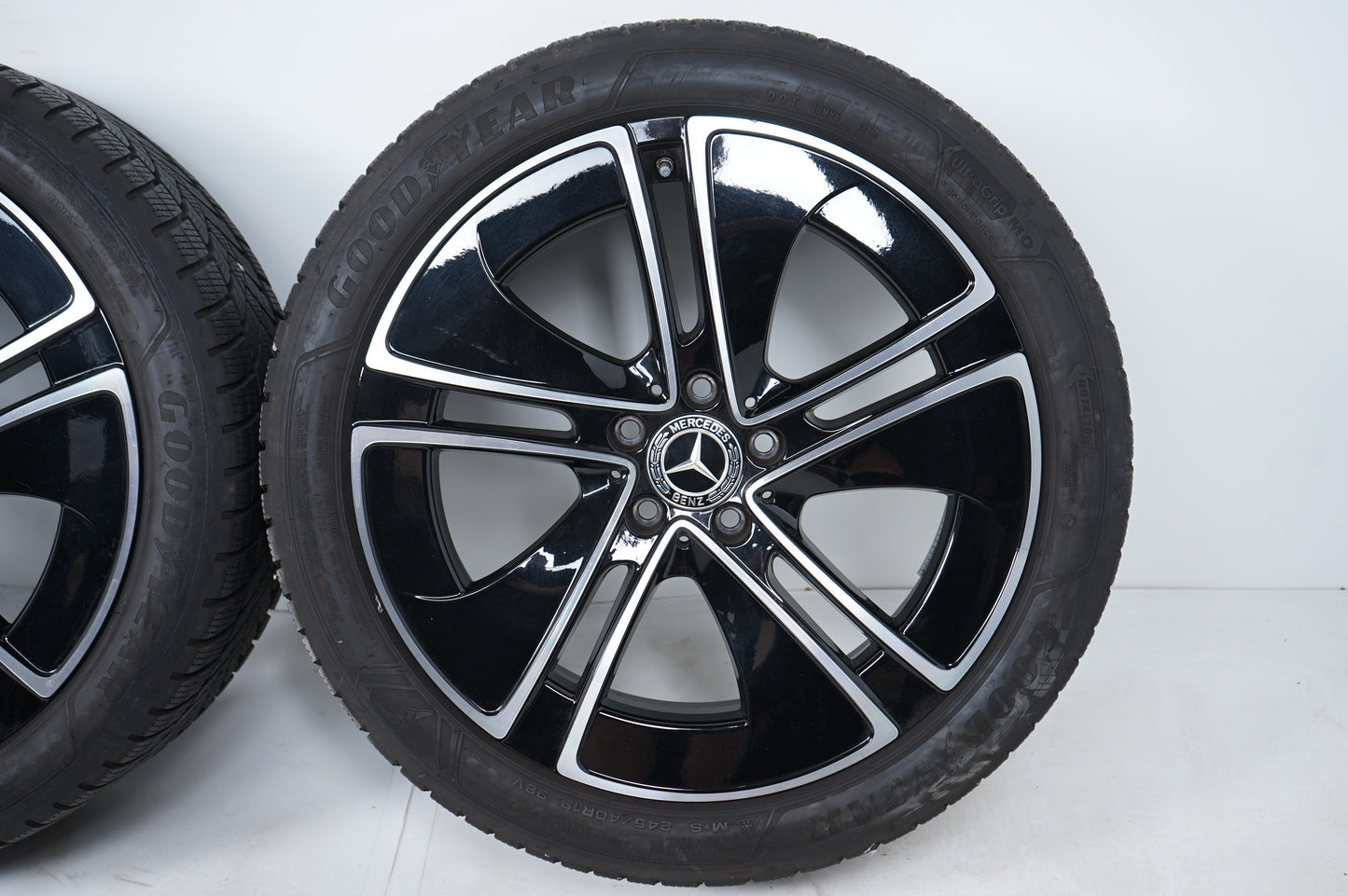 Оригинал Mercedes CLE Klasse W236 19 Zoll Мерцедес ЦЛЕ класа W236 19 цола джанти зимен комплект зимни гуми