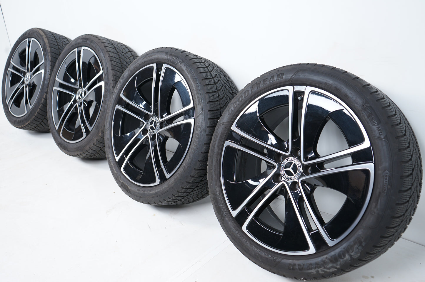 Оригинал Mercedes CLE Klasse W236 19 Zoll Мерцедес ЦЛЕ класа W236 19 цола джанти зимен комплект зимни гуми