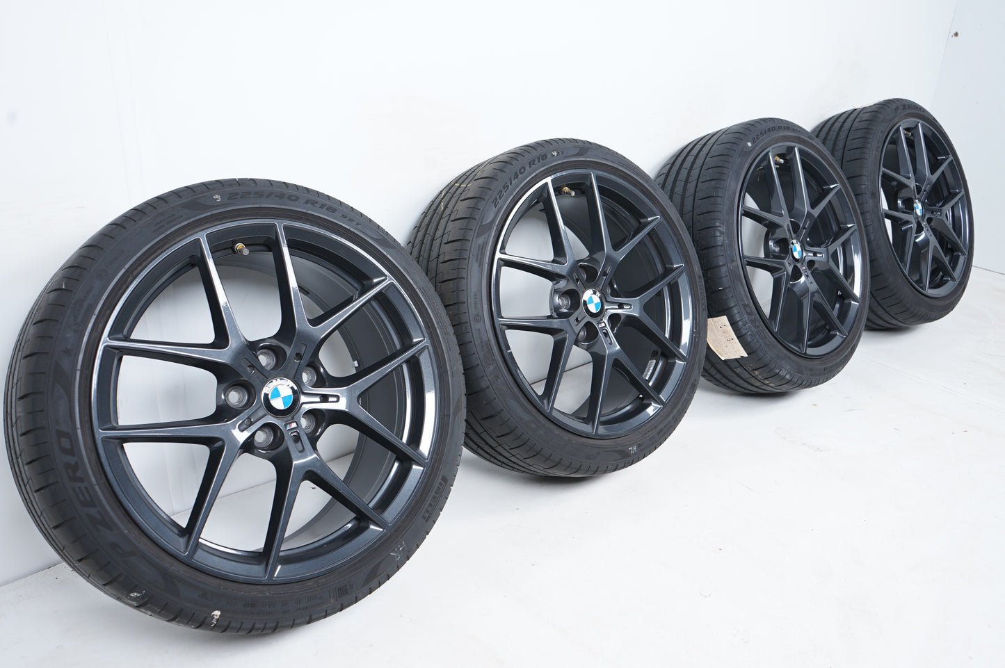 BMW 1er 2er серия F40 F44 18 Zoll 554M Бмв 1-ва 2-ра серия Ф40 Ф44 18 цола 554М летен комплект летни гуми