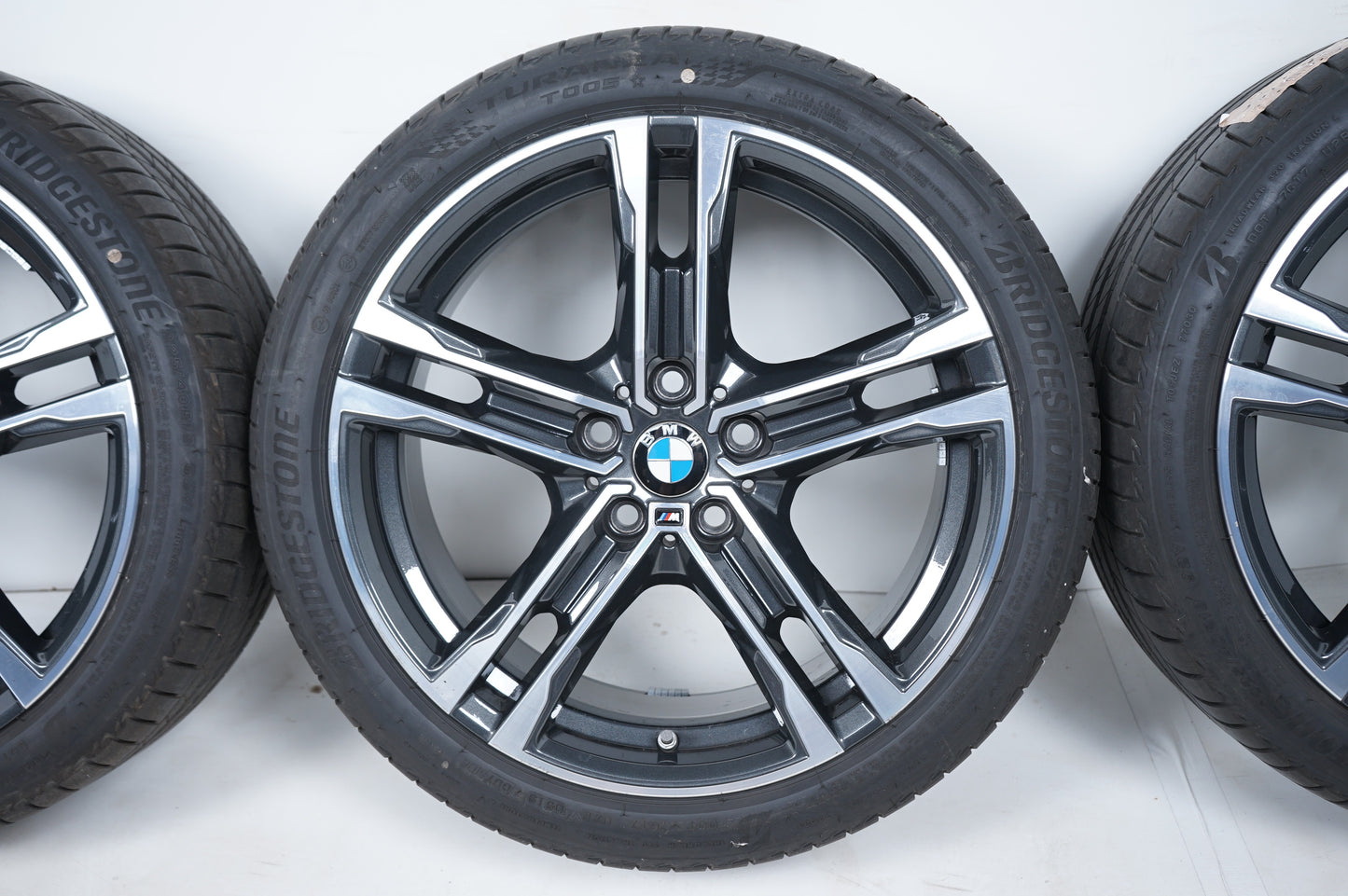 BMW 1er 2er серия F40 F44 18 Zoll 819M Бмв 1-ва 2-ра серия Ф40 Ф44 18 цола 819М летен комплект летни гуми