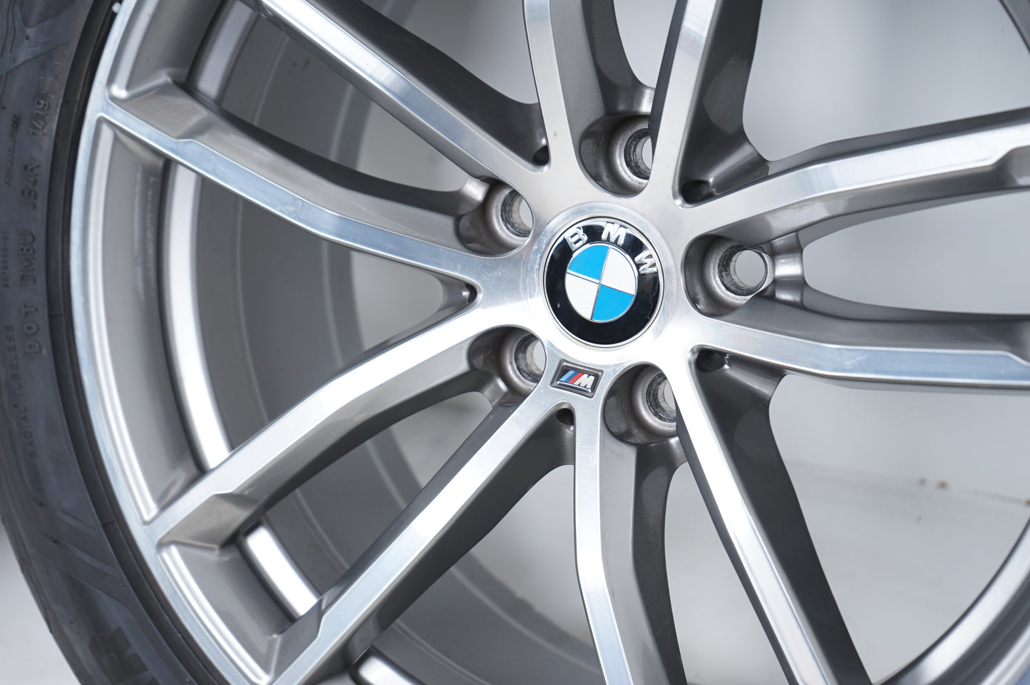 BMW 5er G30 G31 18 Zoll M662 Бмв 5-та серия 18 цола Алуминиеви джанти летен комплект летни гуми
