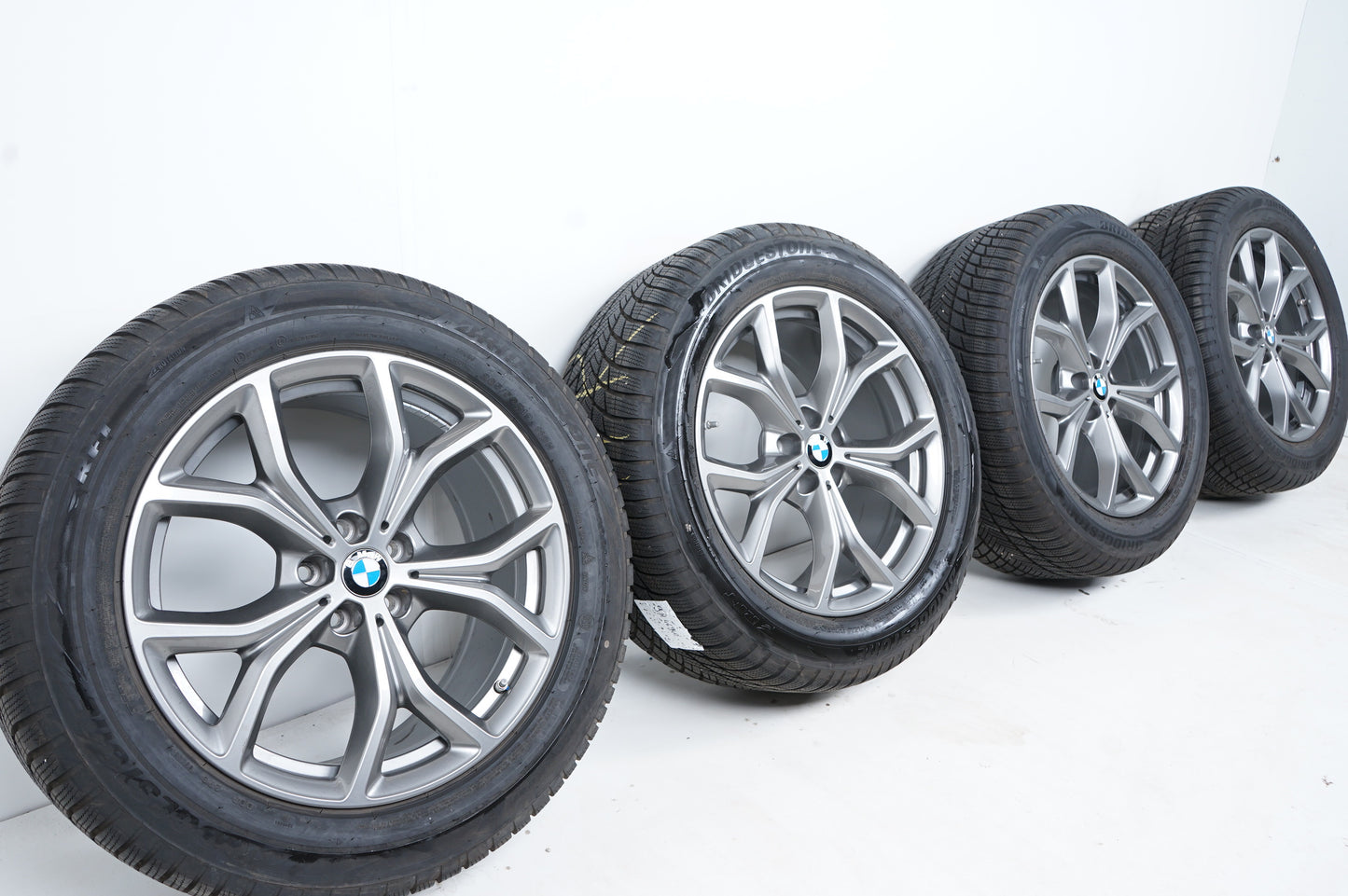 Оригинални BMW X5 X6 G05 G06 19 Zoll Бмв X5 X6 G05 G06 265 50 19 цола зимен комплект зимни гуми 5x112