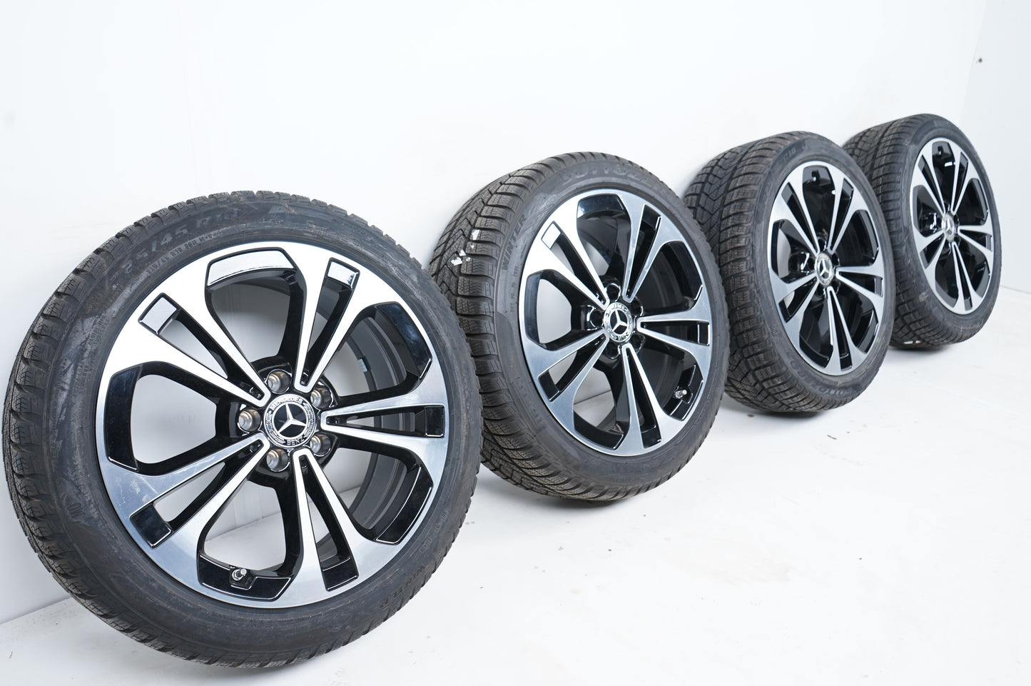 Оригинал Mercedes C klasse W206 18 Zoll Мерцедес Ц класа W206 18 цола зимен комплект зимни гуми