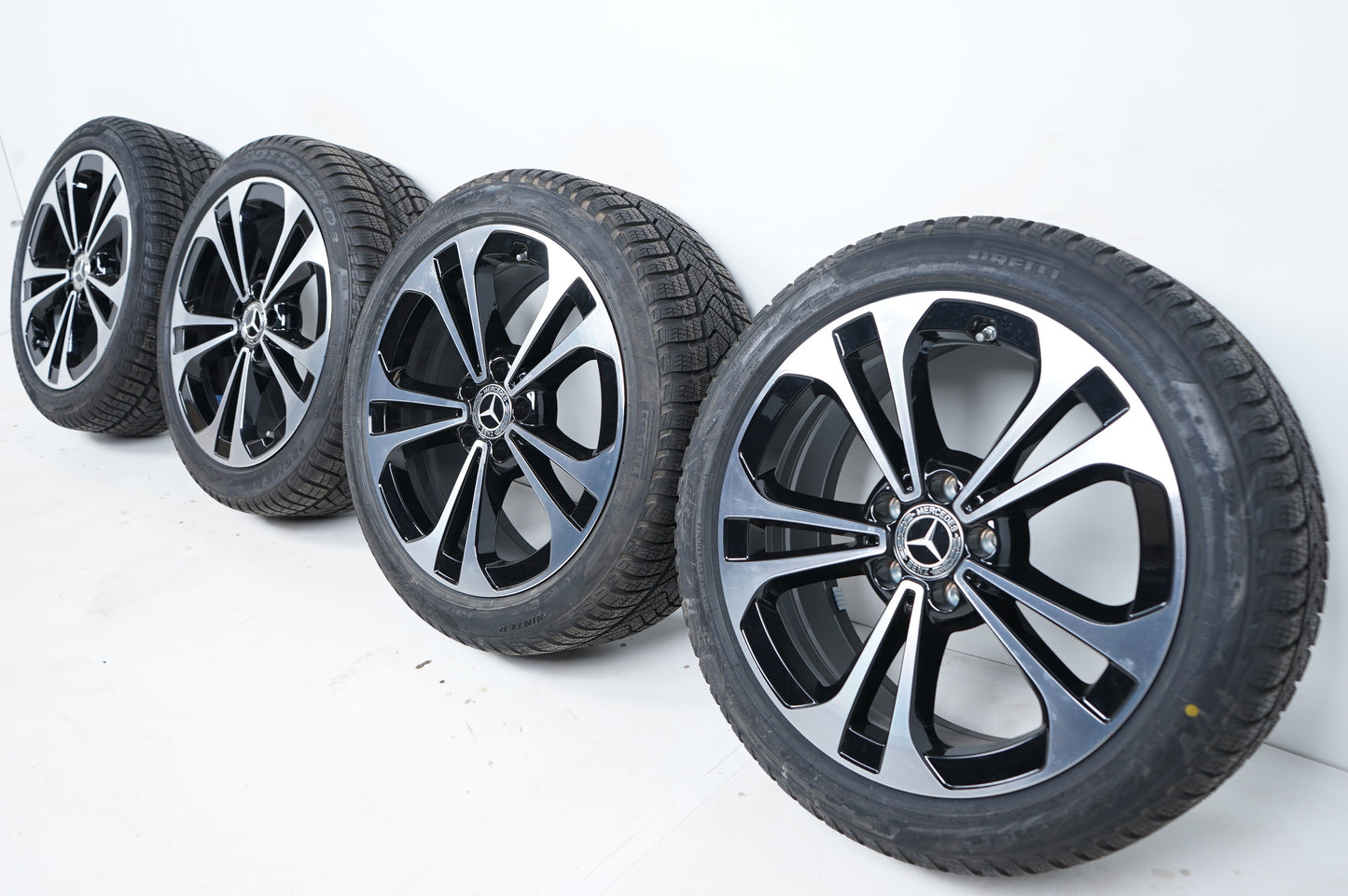 Оригинал Mercedes C klasse W206 18 Zoll Мерцедес Ц класа W206 18 цола зимен комплект зимни гуми
