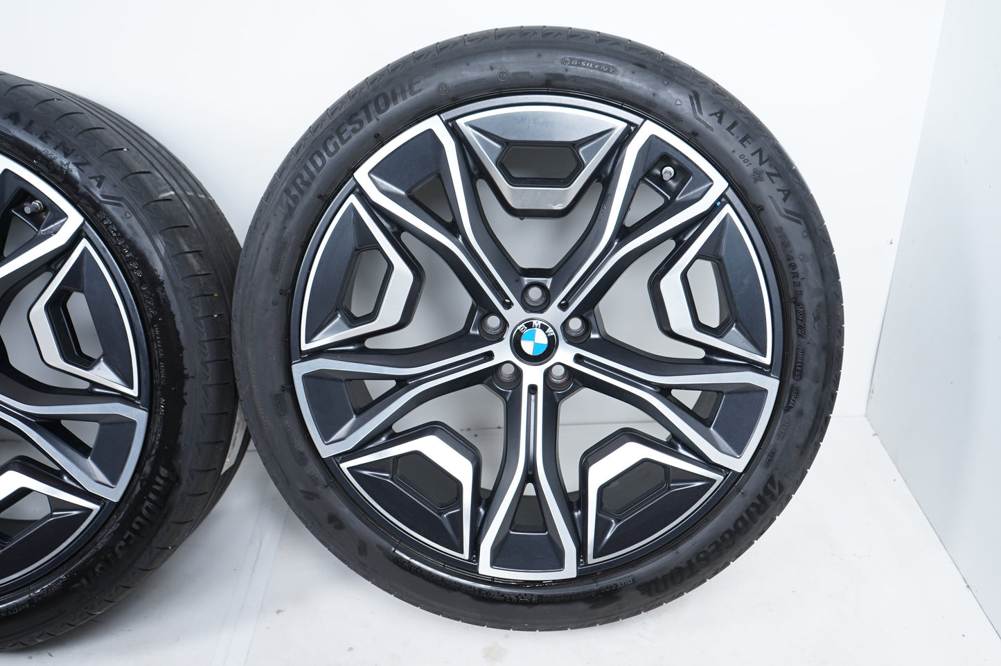 Оригинални BMW iX20 i20 22 Zoll 1020 Бмв 22 цола джанти 1020 летен комплект летни гуми