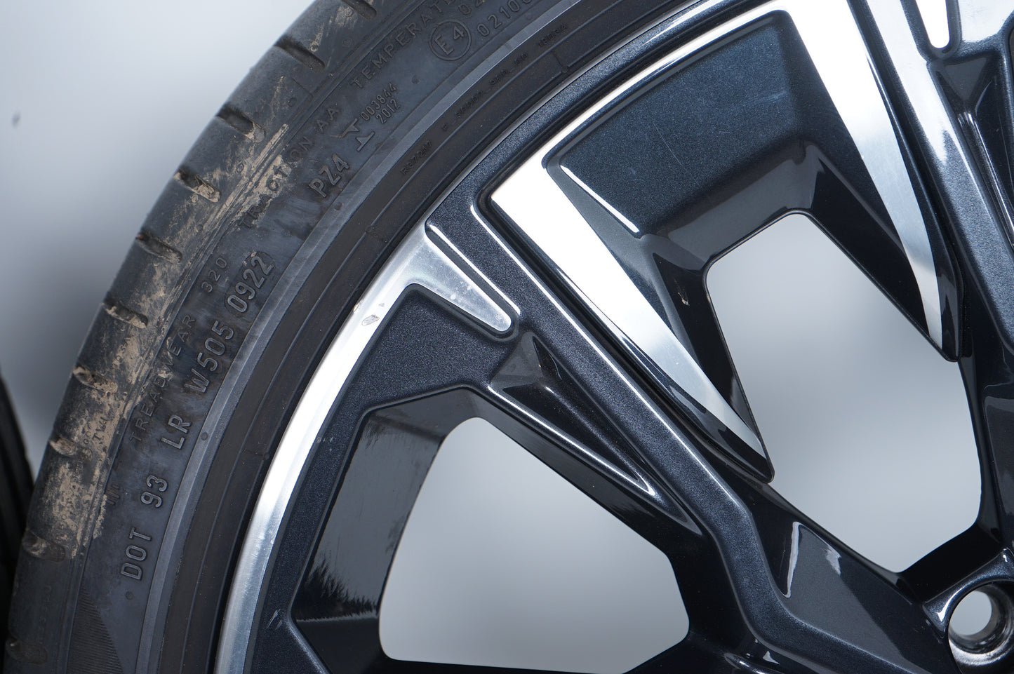 Оригинални BMW X1 X2 F48 F39 20 Zoll Бмв 20 цола джанти M920 летен комплект летни гуми