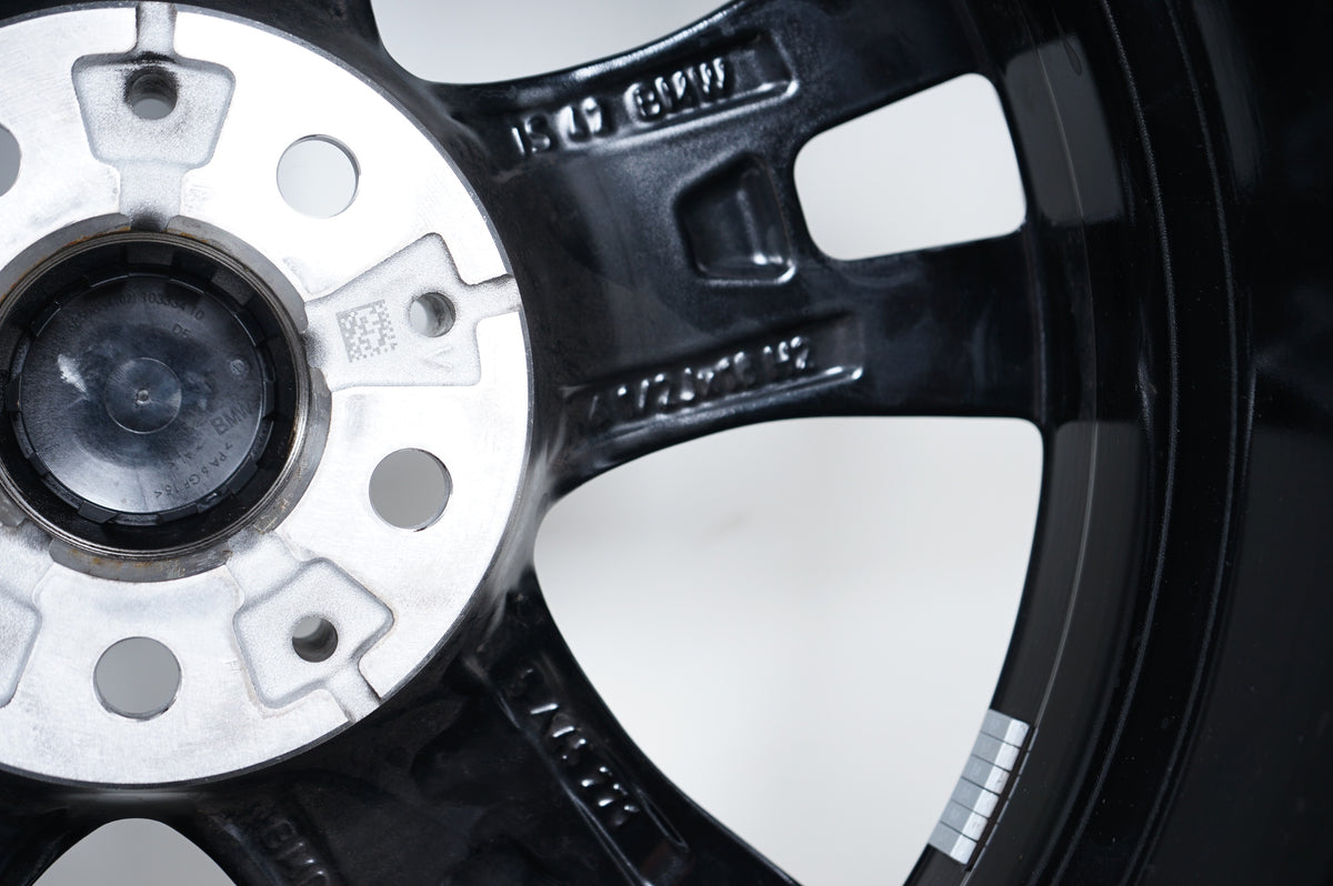 Оригинал като нови  BMW 1er 2er F74 F70 18 Zoll 968M Бмв 1-ва 2-ра серия F70 F74 18 цола Алуминиеви джанти зимен комплект зимни гуми