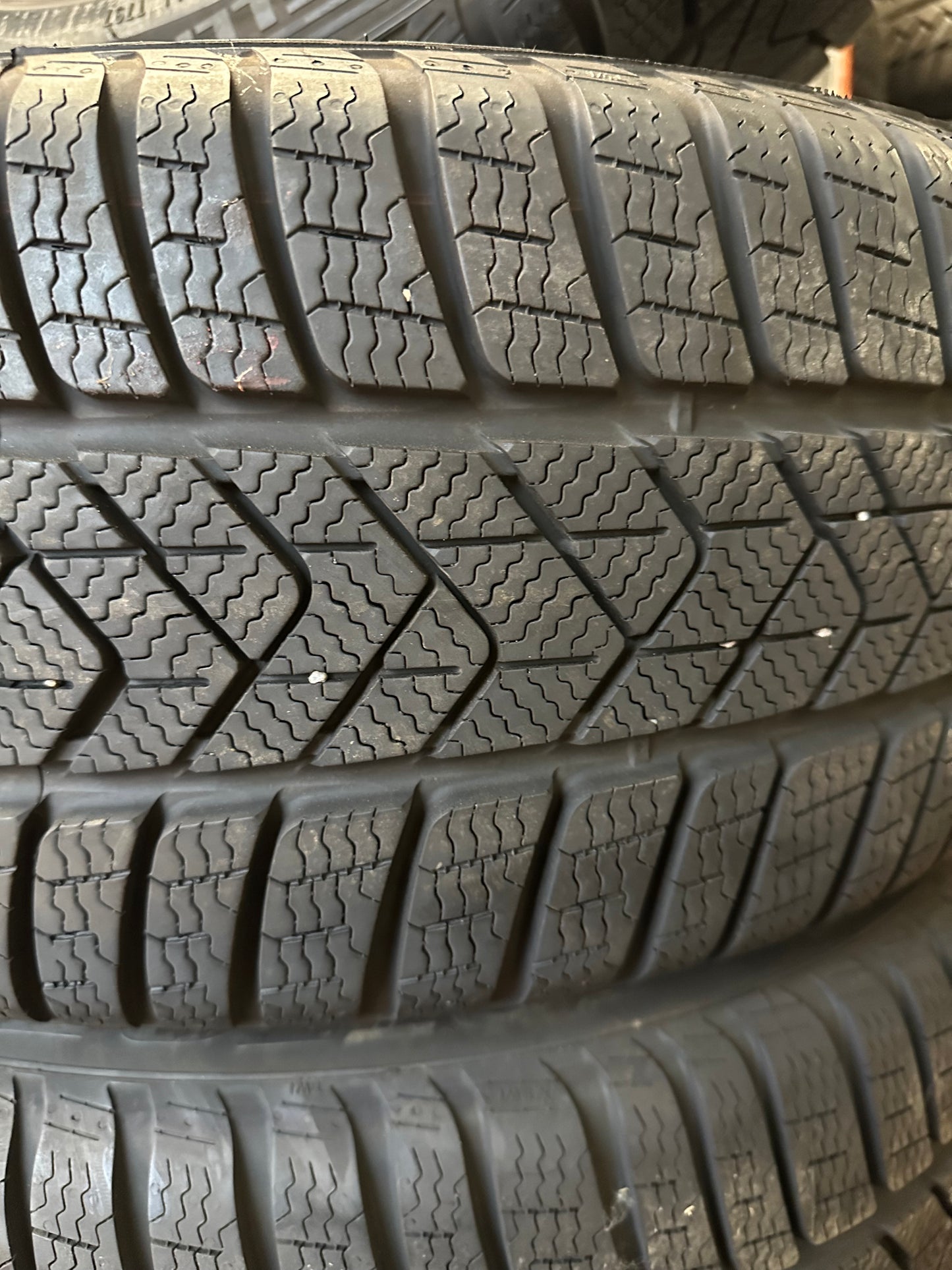 Като Нови Mercedes E Klasse Hybrid W213 18 Zoll Мерцедес E класа Хибрид W213 W238 18 цола зимен комплект зимни гуми