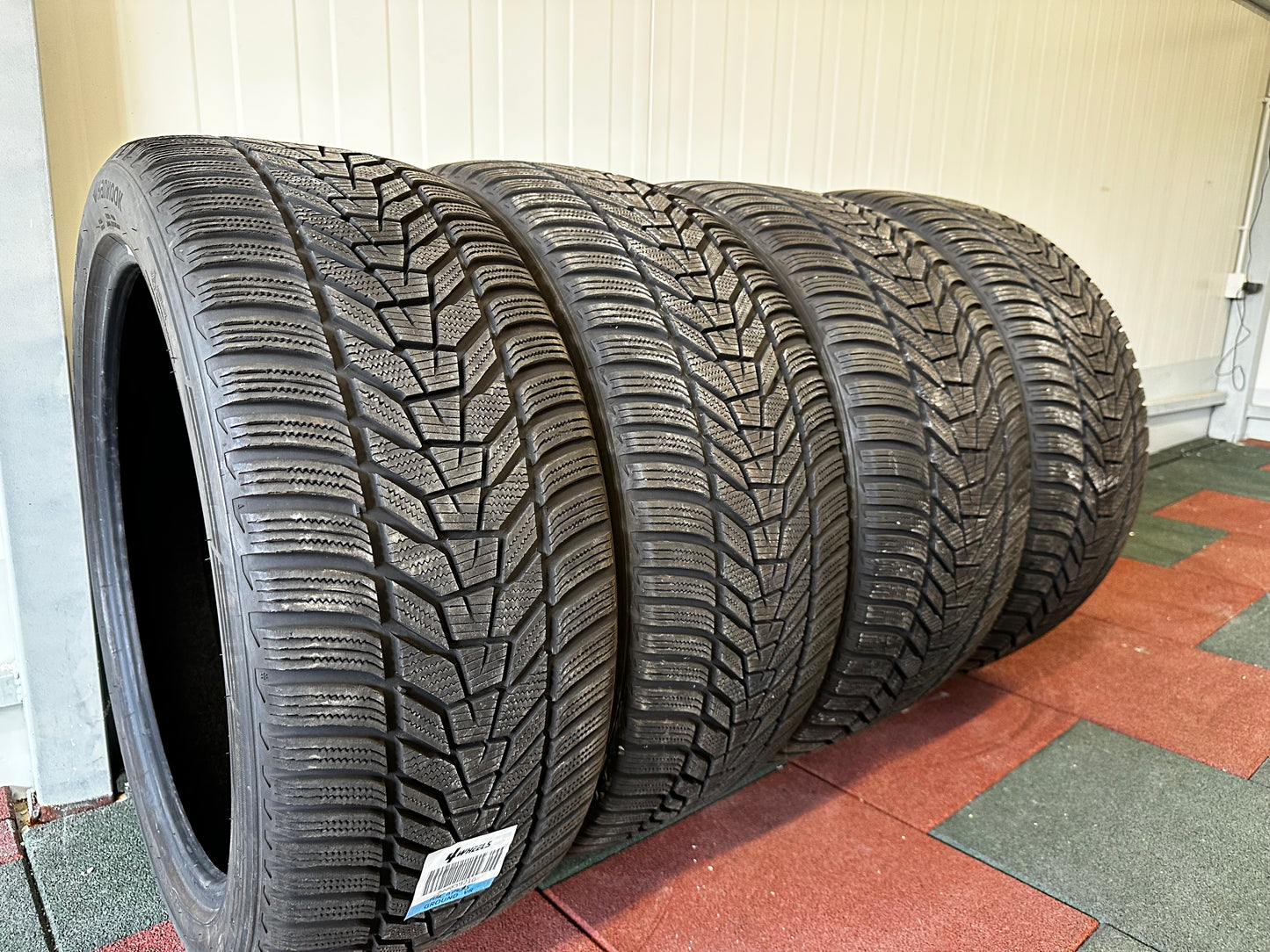 Употребявани зимни Гуми Hankook 275/40 21 Цола 315/35 21 цола 6мм