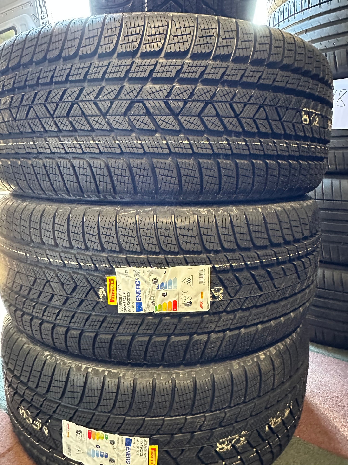 Оригинал Mercedes GLS X167 W167 22 Zoll Мерцедес ГЛС X167 W167 22 цола джанти зимен комплект Нови зимни гуми