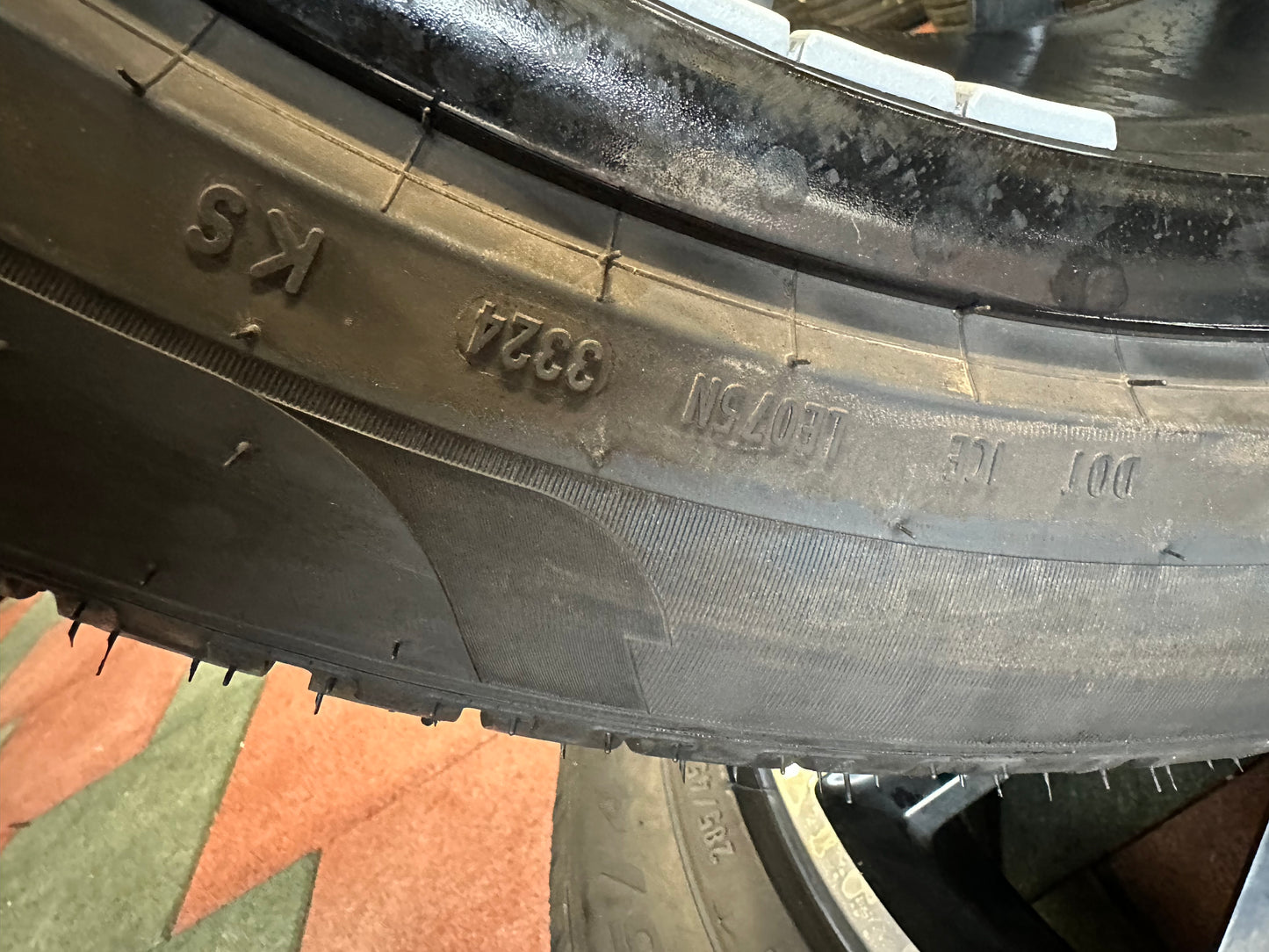 Оригинал Mercedes GLS X167 W167 22 Zoll Мерцедес ГЛС X167 W167 22 цола джанти зимен комплект зимни гуми