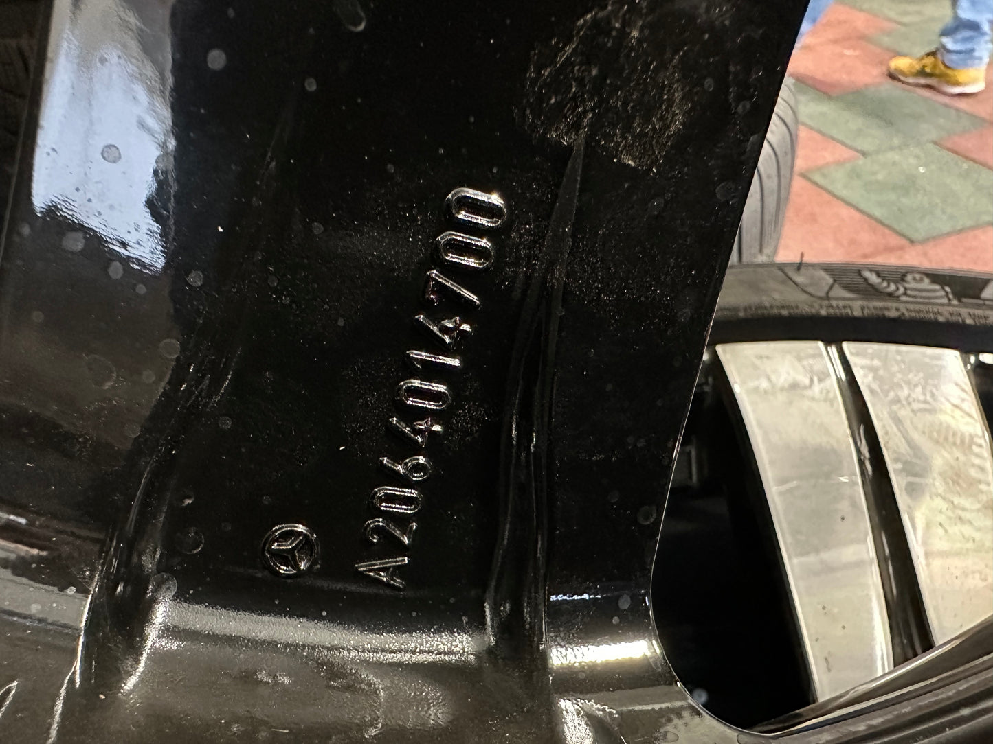 Оригинал Като Нови Mercedes C klasse W206 18 Zoll Мерцедес Ц класа W206 18 цола зимен комплект зимни гуми