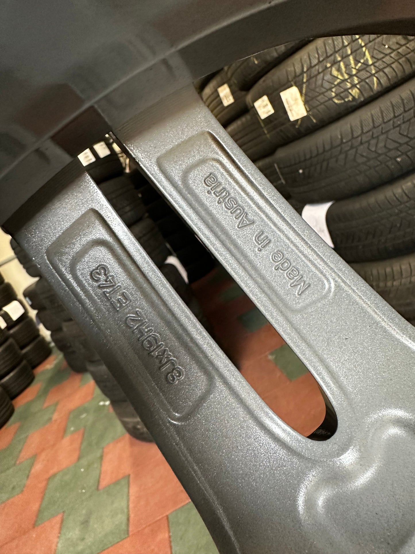 Като Нови Mercedes E Klasse W213 W238 AMG 19 Zoll Мерцедес E класа W213 W238 19 цола зимен комплект зимни гуми