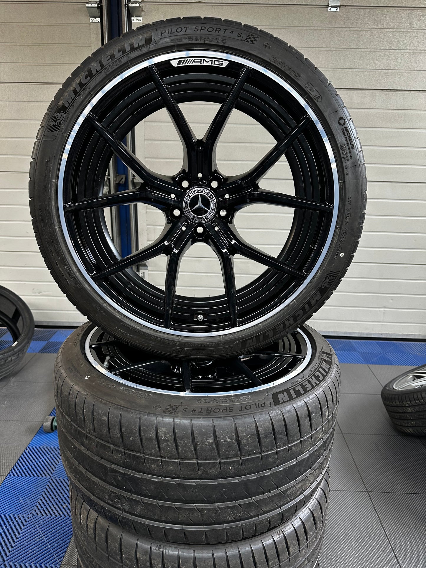 Като Нови Mercedes AMG GT 4 door W290 X290 21 Zoll Мерцедес AMG GT 21 цол джанти летен комплект летни гуми