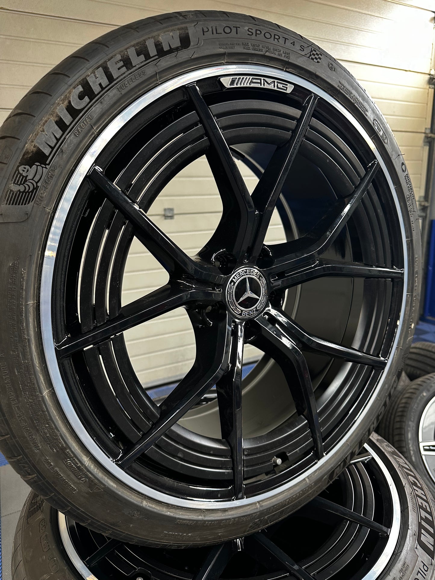 Като Нови Mercedes AMG GT 4 door W290 X290 21 Zoll Мерцедес AMG GT 21 цол джанти летен комплект летни гуми