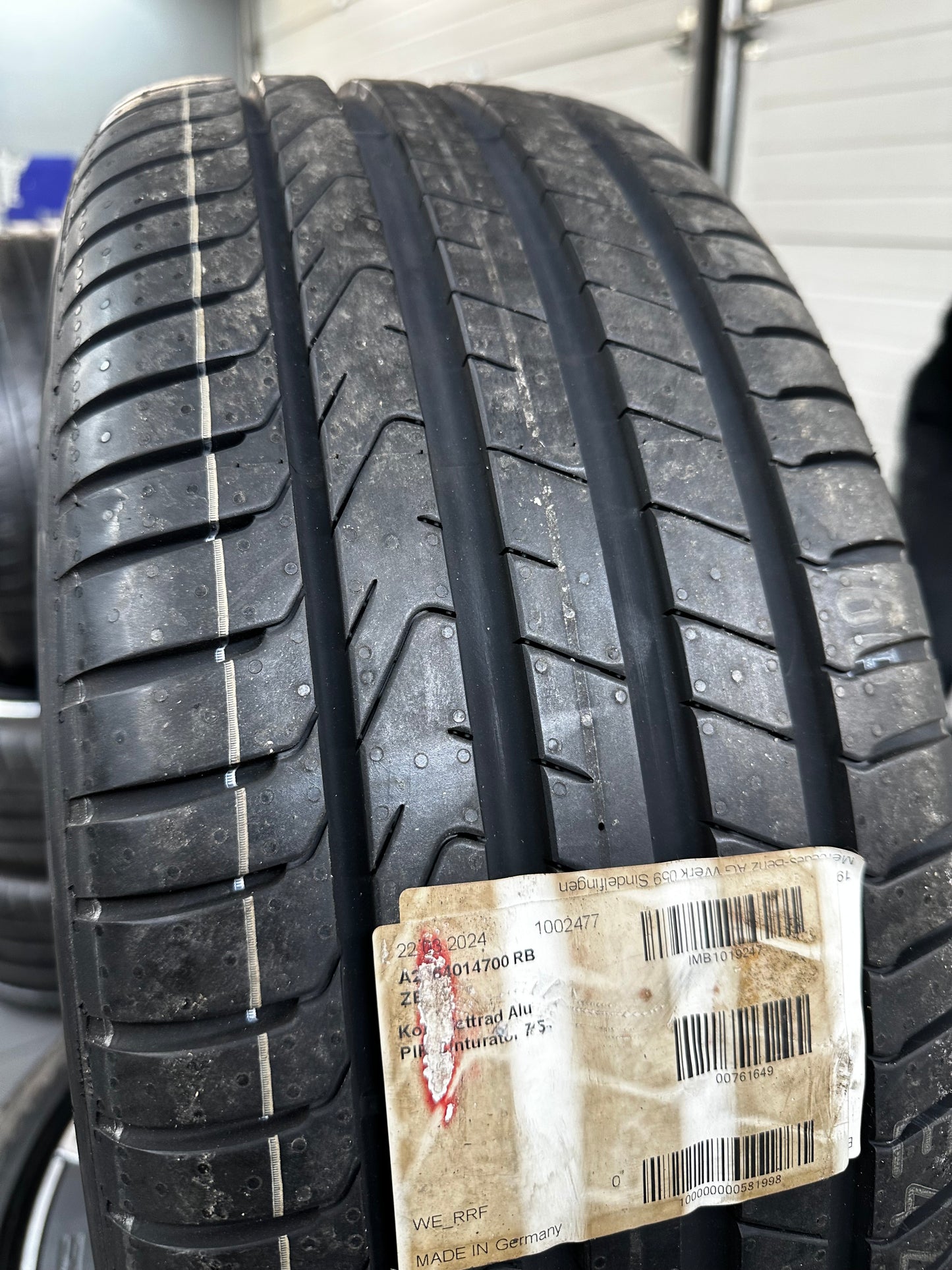 Като Нови Оригинал Mercedes C klasse W206 18 Zoll AMG Мерцедес Ц класа W206 18 цола AMG джанти летен комплект летни гуми