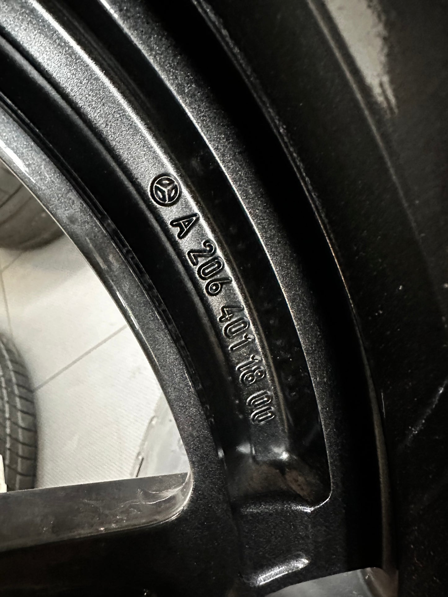 Като Нови Оригинал Mercedes C klasse W206 18 Zoll AMG Мерцедес Ц класа W206 18 цола AMG джанти летен комплект летни гуми