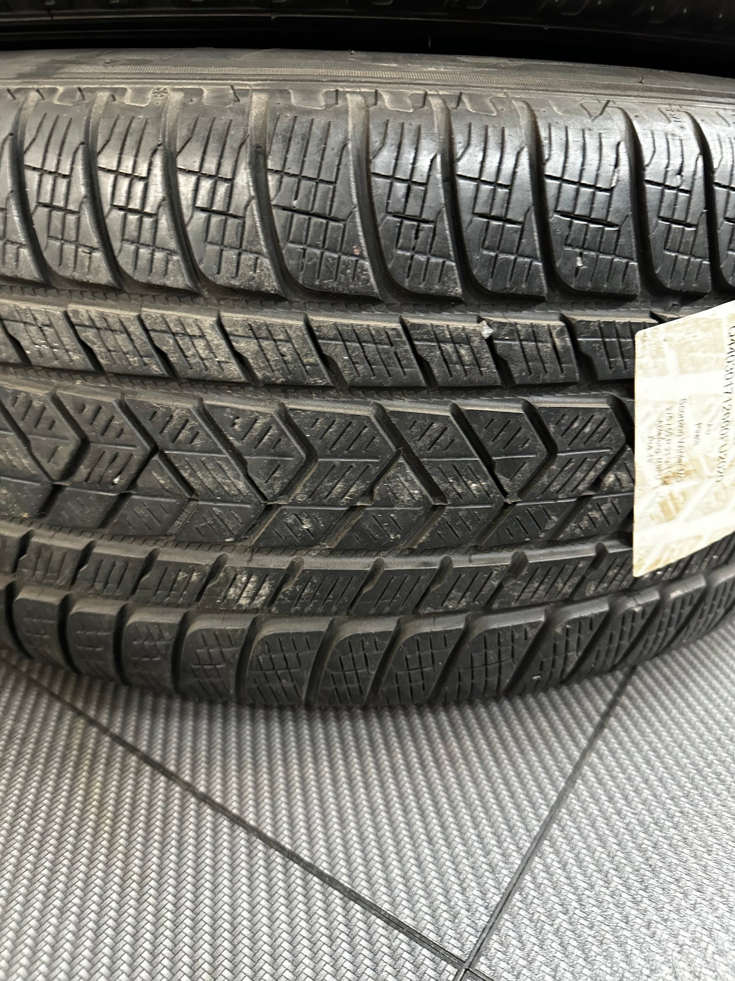 Оригинал Mercedes GLS63 AMG X167 W167 21 Zoll Мерцедес ГЛС63 АМГ X167 W167 21 цола джанти зимен комплект зимни гуми