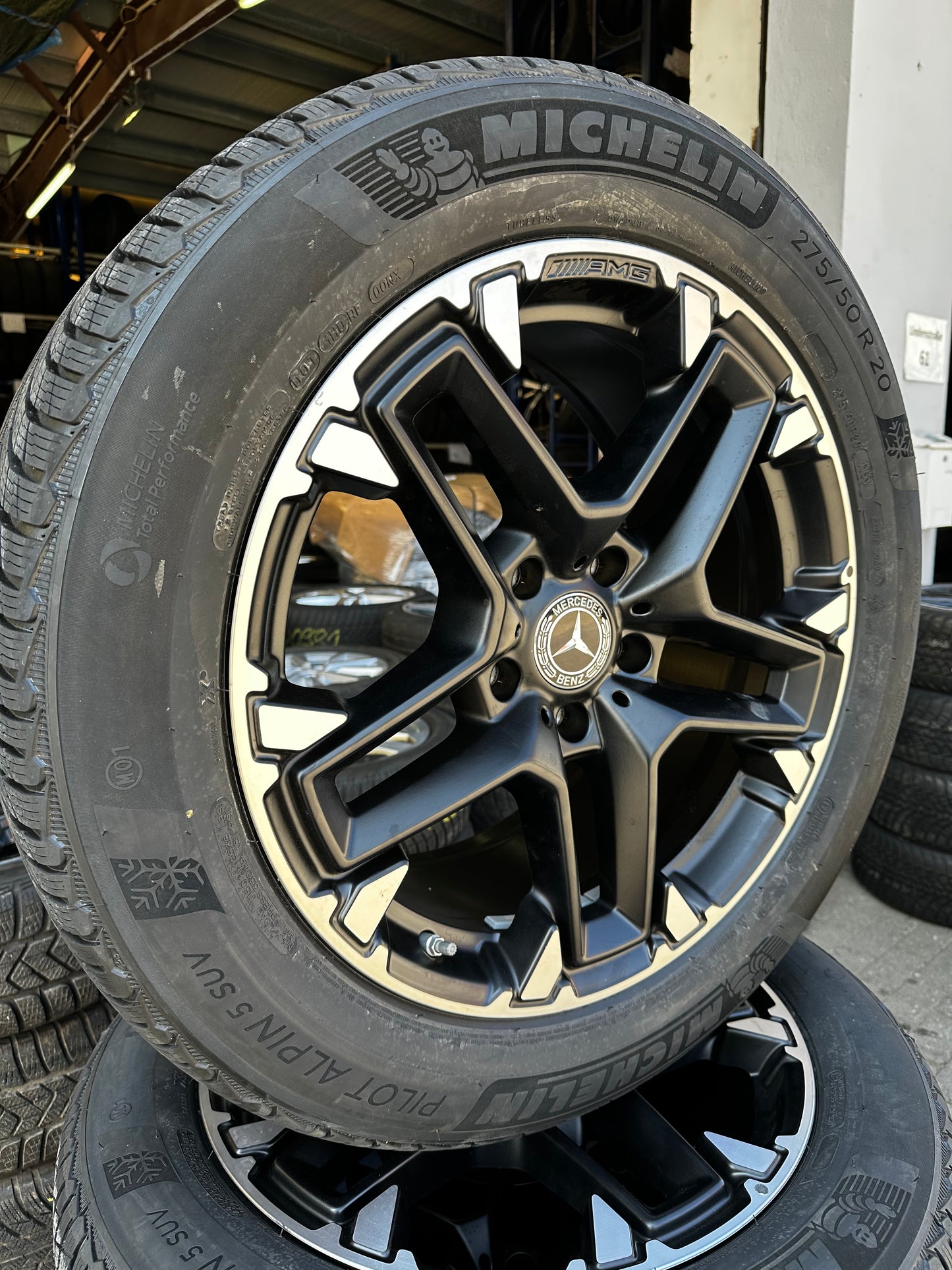 Нови Оригинал Mercedes G Klasse W463 AMG 20 Zoll Мерцедес Г класа W463 20 цола AMG джанти зимен комплект зимни гуми