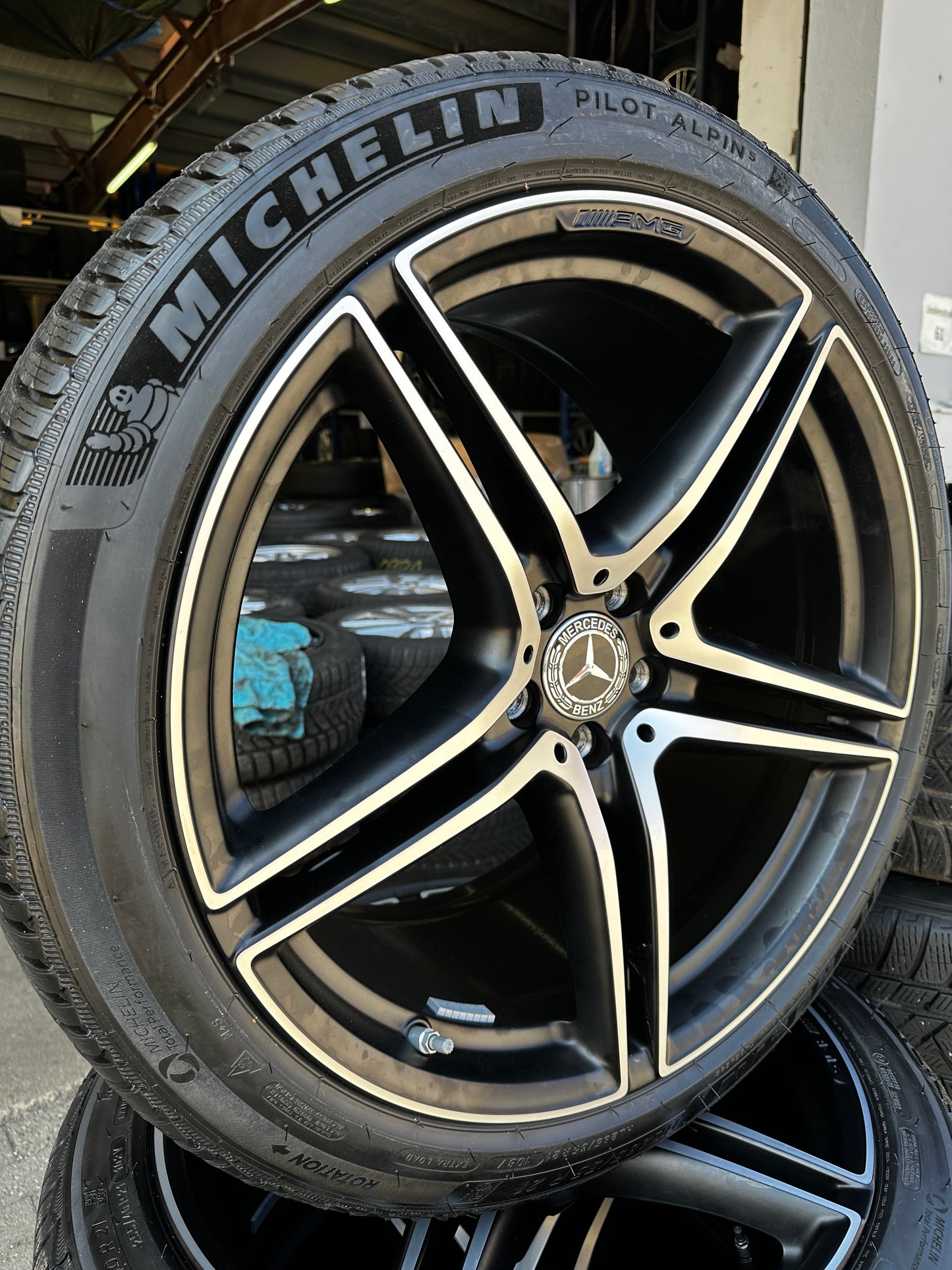 Оригинал Нови Mercedes S63 AMG W223 V223 Мерцедес С63 АМГ класа W223 V223 21 цола AMG джанти зимен комплект зимни гуми