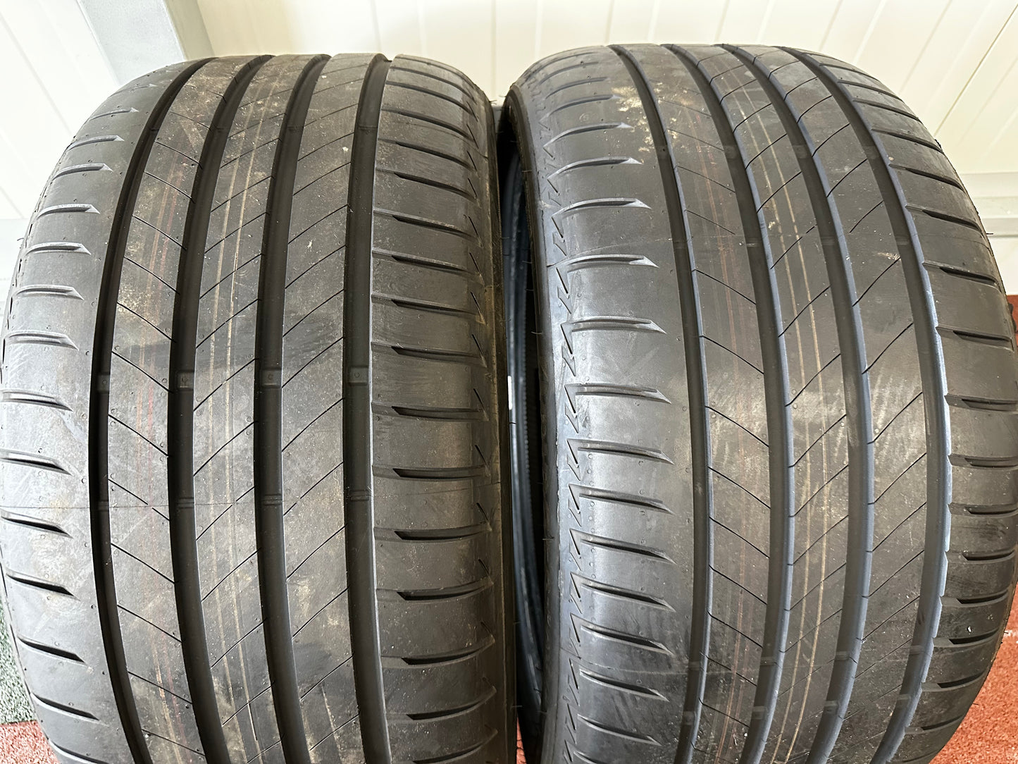 2 x Употребявани Като Нови летни Гуми Bridgestone 285 35 20 Цола Mercedes S Klasse 285 35 20 Zoll Мерцедес С Класа
