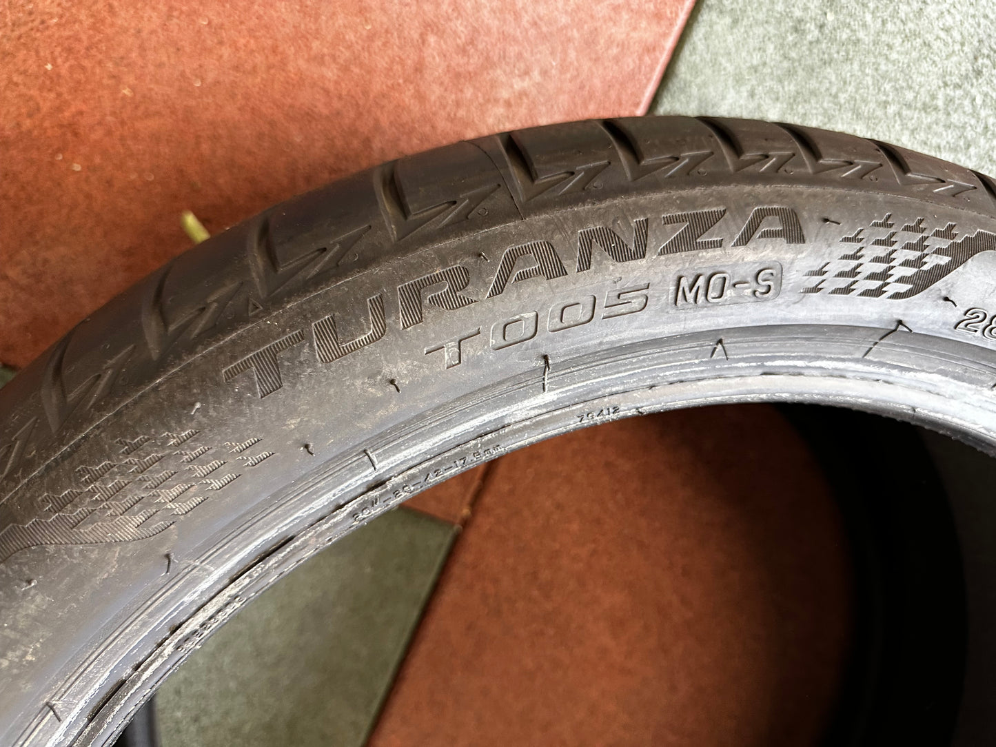 2 x Употребявани Като Нови летни Гуми Bridgestone 285 35 20 Цола Mercedes S Klasse 285 35 20 Zoll Мерцедес С Класа