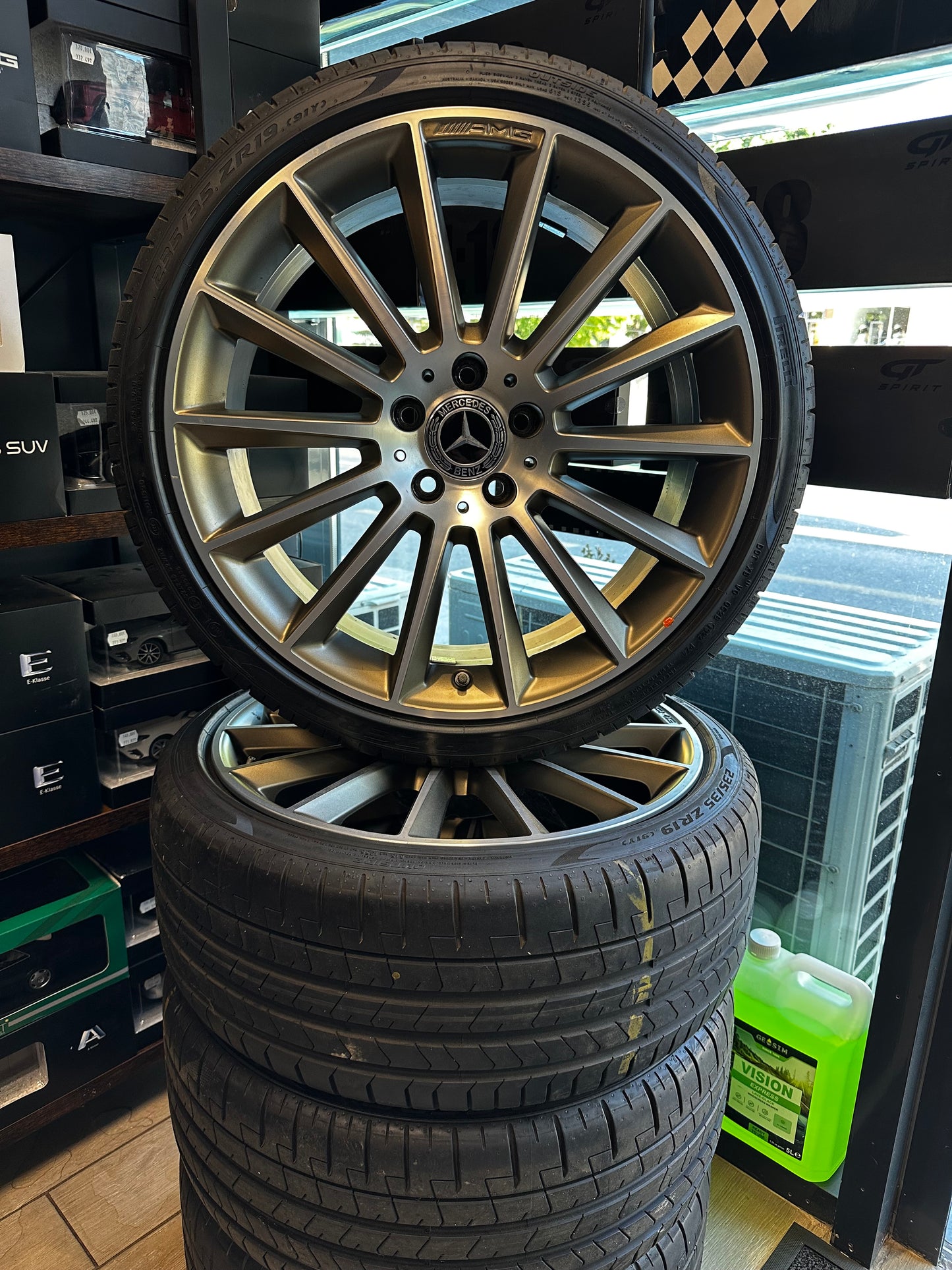 Като Нови Оригинал Mercedes A35 AMG W177 19 Zoll Мерцедес А35 АМГ 19 цола джанти летен комплект летни гуми