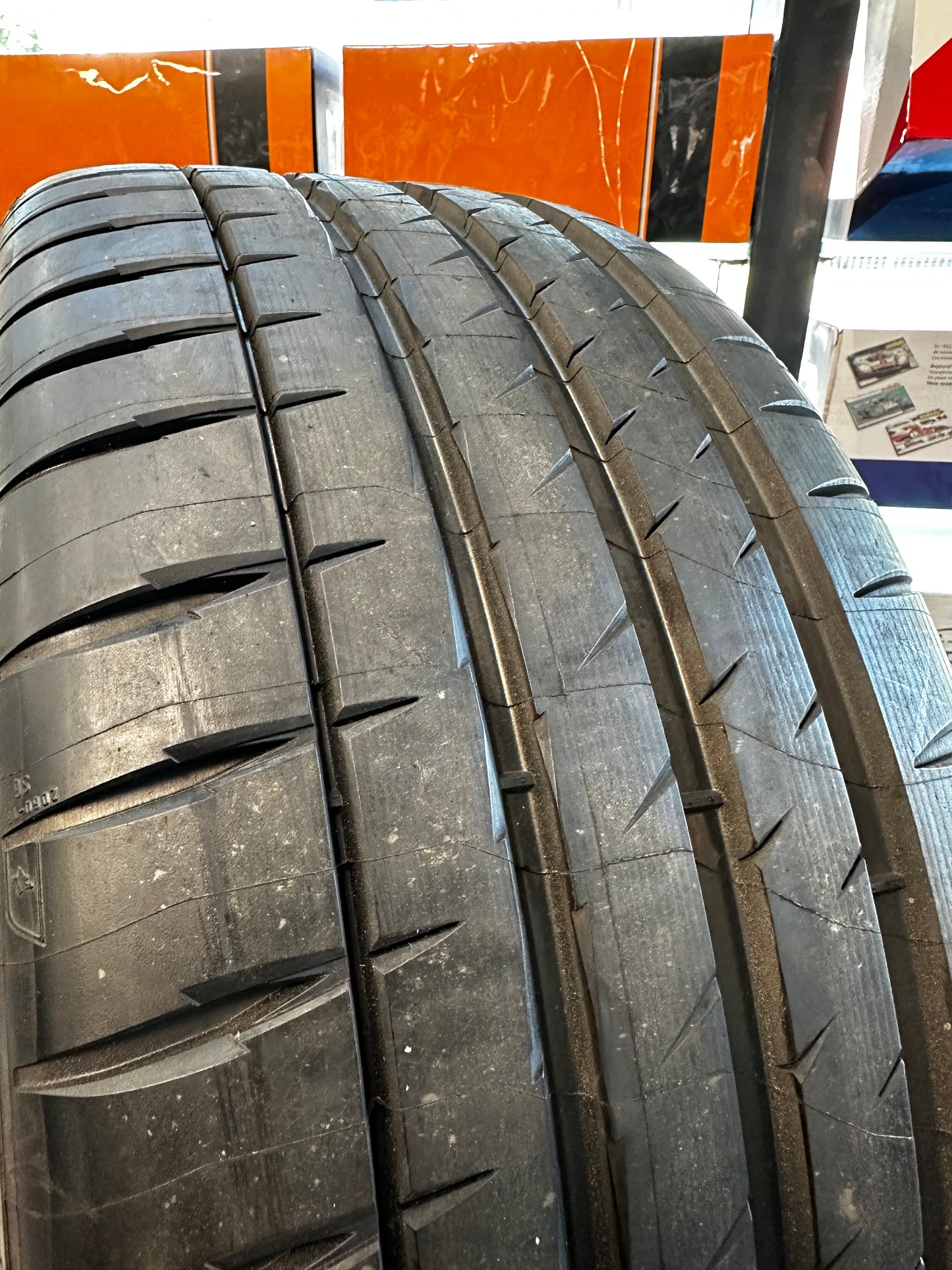 Като Нови Mercedes A45 W177 CLA45 W118 E Klasse W212 AMG 19 Zoll Мерцедес А45 В177 ЦЛА45 В118 Е Класа В212 19 цола джанти летен комплект летни гуми