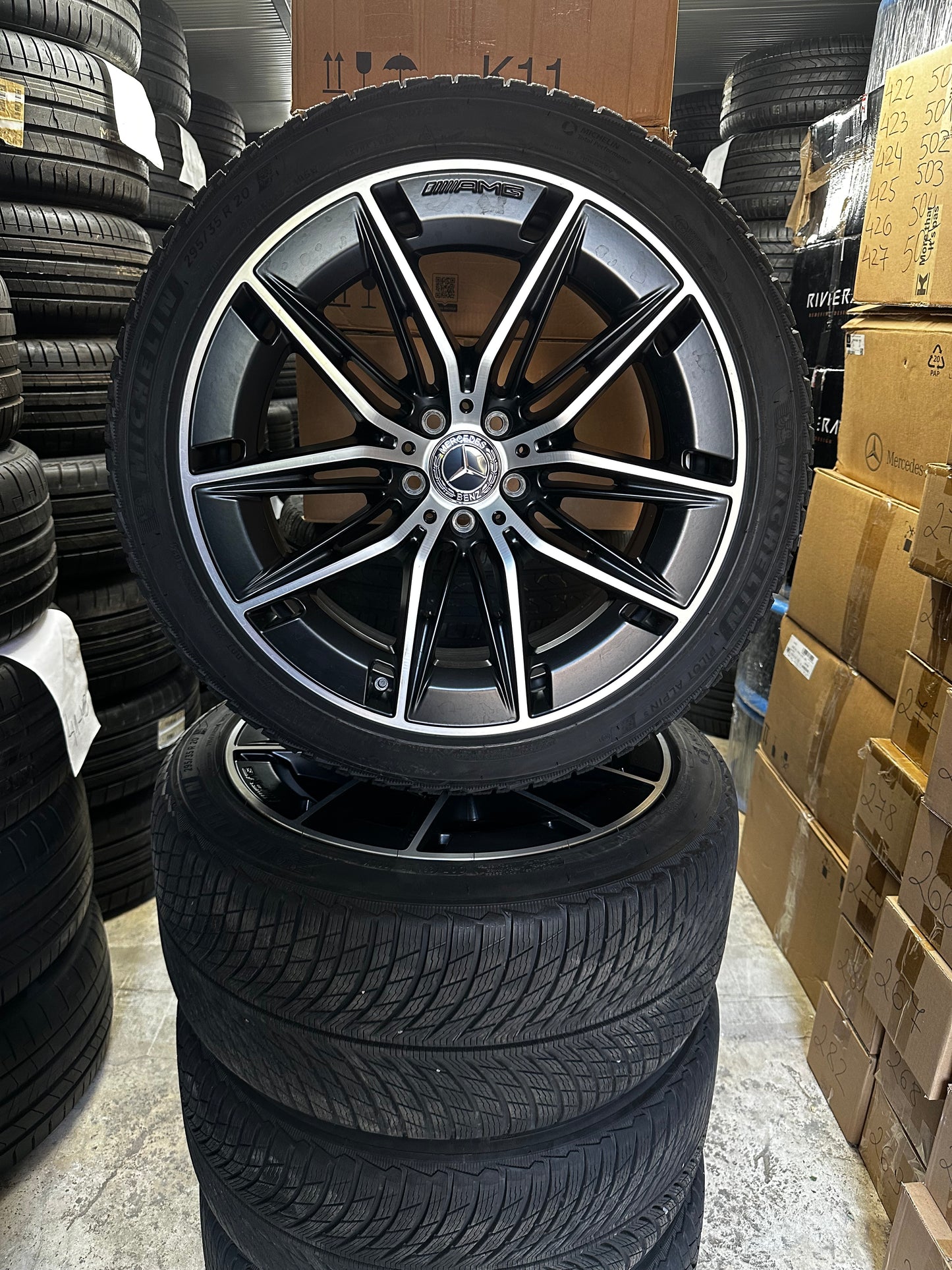 Като Нови Оригинал Mercedes E53 AMG Klasse 20 Zoll W214 Мерцедес Е53 АМГ класа W214 20 цола джанти зимен комплект зимни гуми