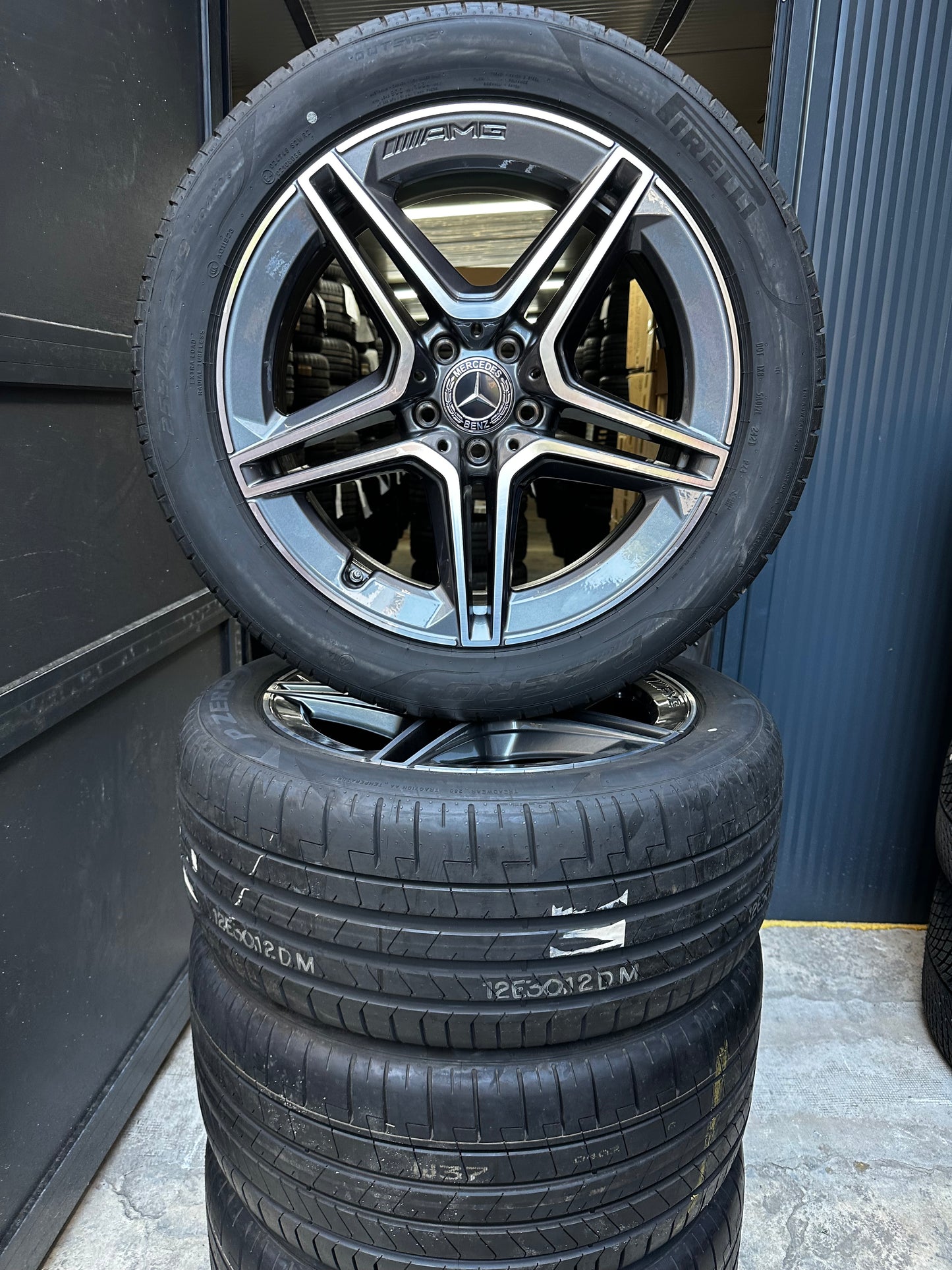 Оригинал Нови Mercedes S Klasse W223 V223 AMG 19 Zoll Мерцедес С Класа AMG 19 цола джанти летен комплект летни гуми
