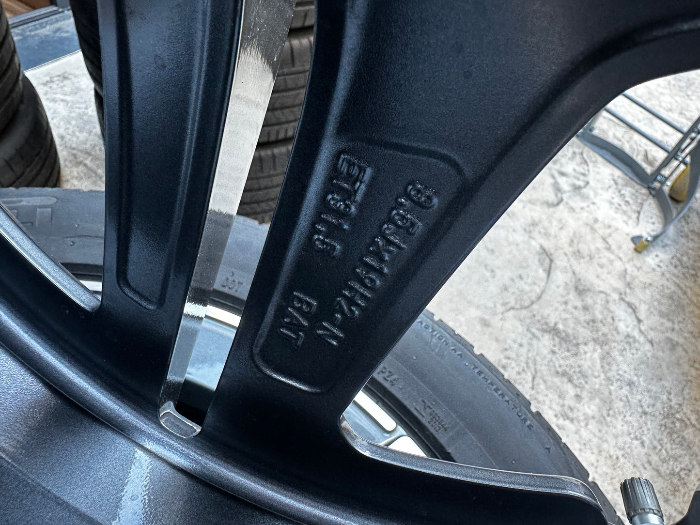 Оригинал Нови Mercedes S Klasse W223 V223 AMG 19 Zoll Мерцедес С Класа AMG 19 цола джанти летен комплект летни гуми
