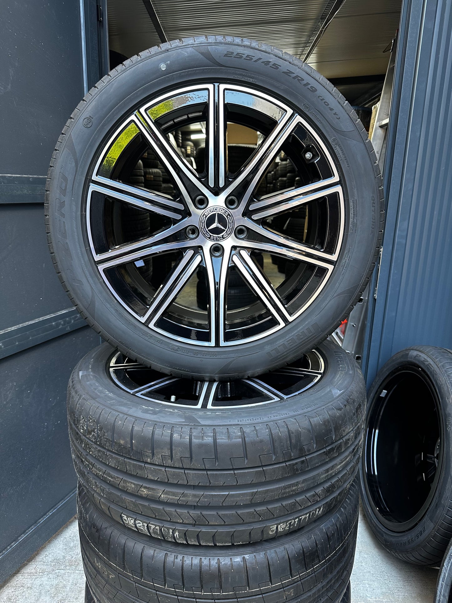Като Нови Mercedes S Klasse W223 V223 19 Zoll Мерцедес С Класа W223 V223 19 Цола джанти летен комплект летни гуми