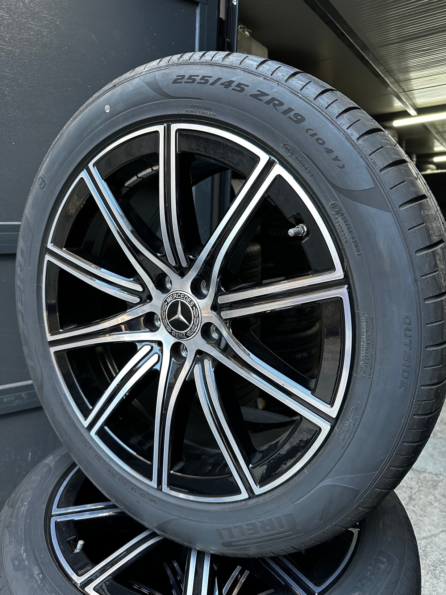 Като Нови Mercedes S Klasse W223 V223 19 Zoll Мерцедес С Класа W223 V223 19 Цола джанти летен комплект летни гуми