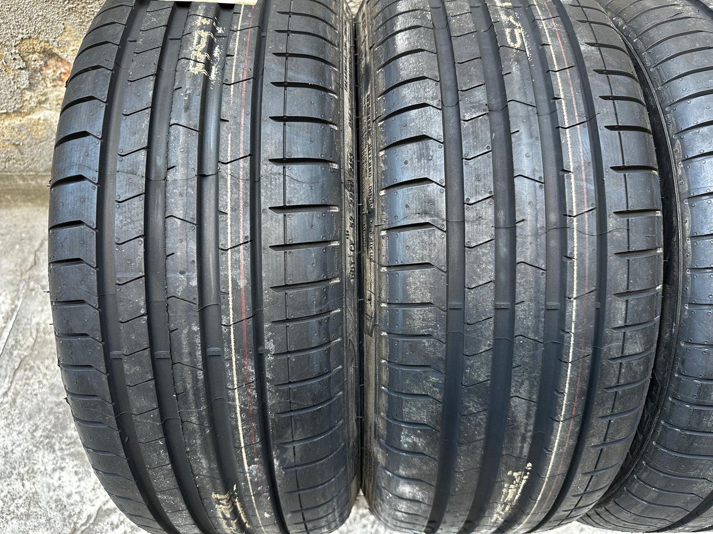 Употребявани Като Нови летни Гуми Pirelli Runflat 245/35 20 - 275/30 20 Цола Пирели Рънфлат Mercedes Bmw Мерцедес Бмв