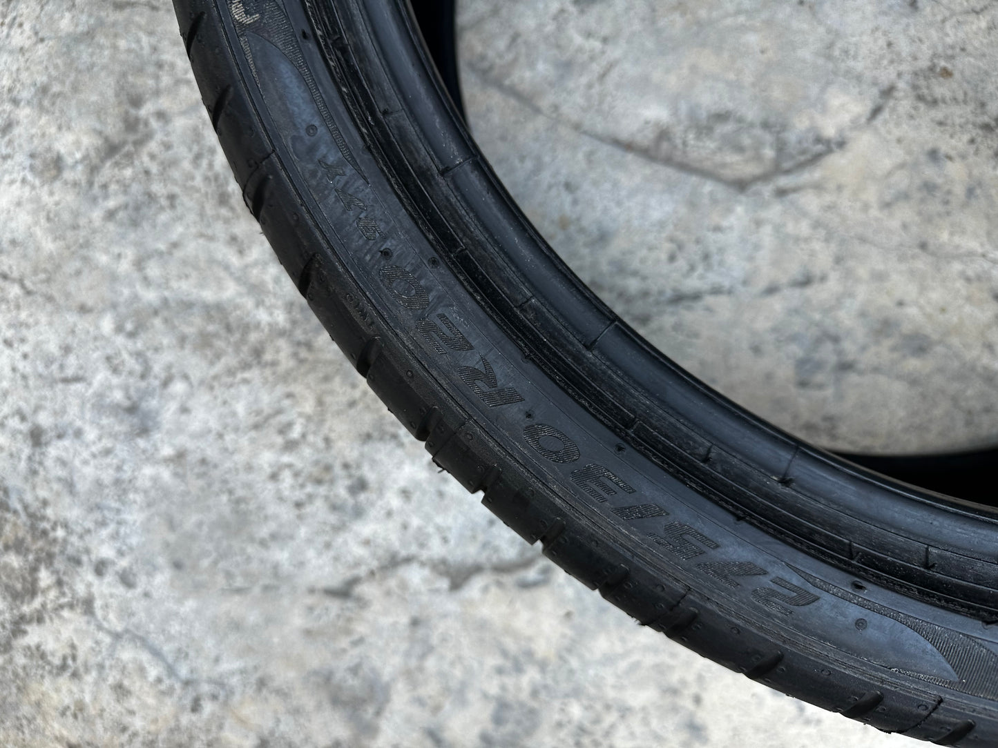 Употребявани Като Нови летни Гуми Pirelli Runflat 245/35 20 - 275/30 20 Цола Пирели Рънфлат Mercedes Bmw Мерцедес Бмв