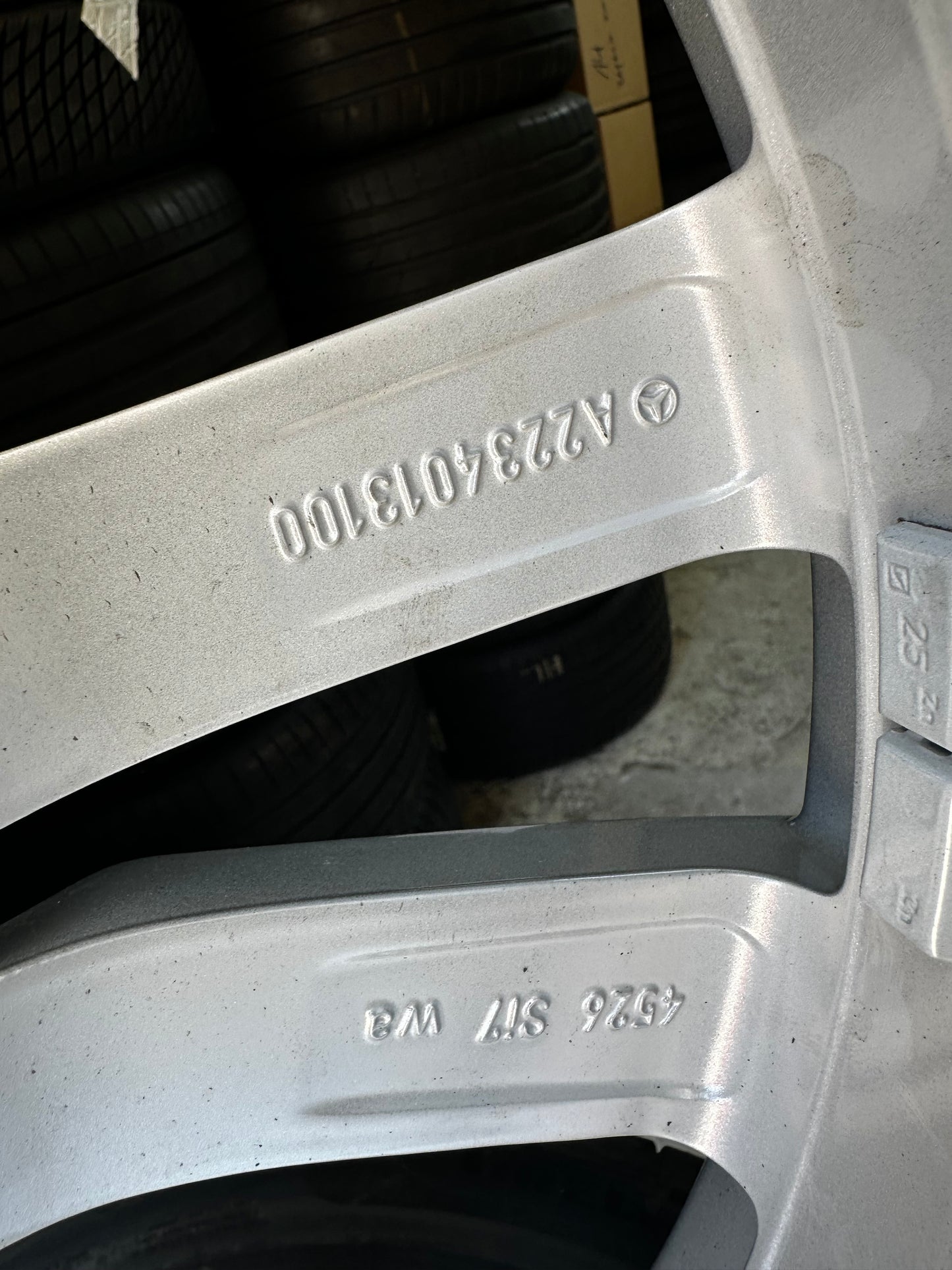 Като Нови Mercedes S Klasse W223 V223 255 45 19 Zoll Мерцедес С Класа W223 V223 255 45 19 Цола джанти летен комплект летни гуми