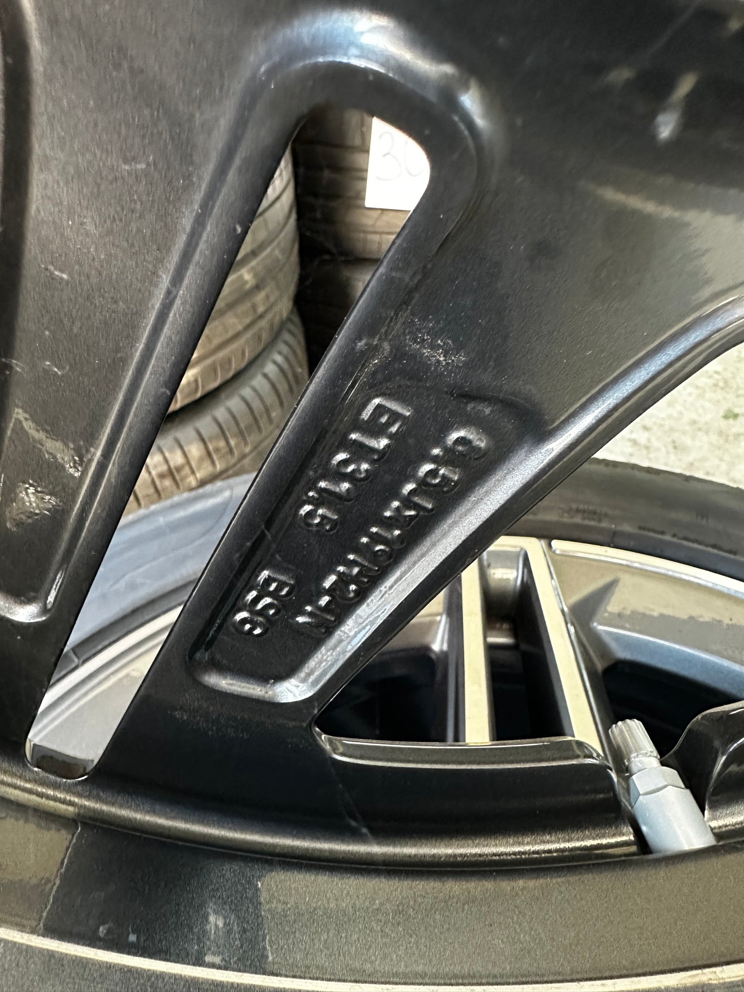 Оригинал Нови Mercedes S Klasse W223 V223 AMG 19 Zoll Мерцедес С Класа AMG 19 цола джанти летен комплект летни гуми