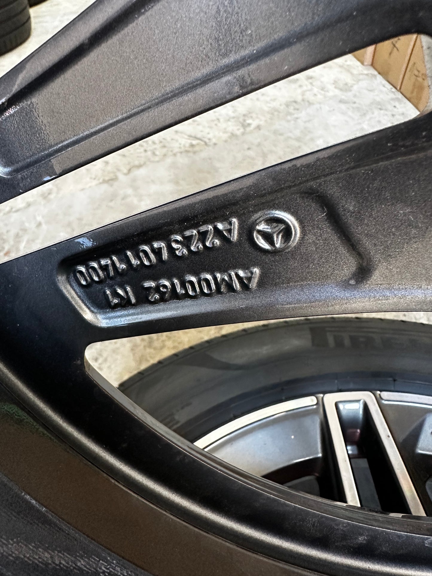 Оригинал Нови Mercedes S Klasse W223 V223 AMG 19 Zoll Мерцедес С Класа AMG 19 цола джанти летен комплект летни гуми