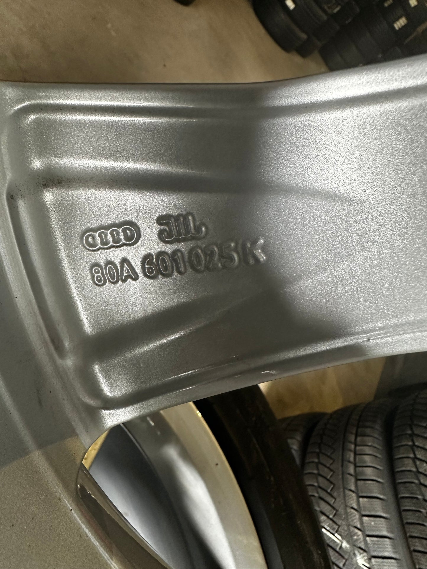 Audi Q5 SQ5 FY 8OA 19 Zoll Ауди Ку5 Алуминиеви джанти 235 55 19 цола зимен комплект зимни гуми