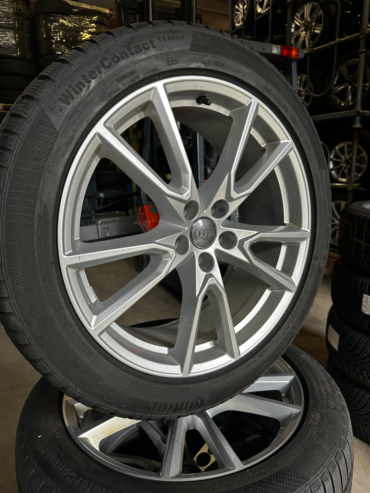 Оригинал Audi Q5 SQ5 FY 8OA 20 Zoll Ауди Ку5 Алуминиеви джанти 255 45 20 цола зимен комплект зимни гуми