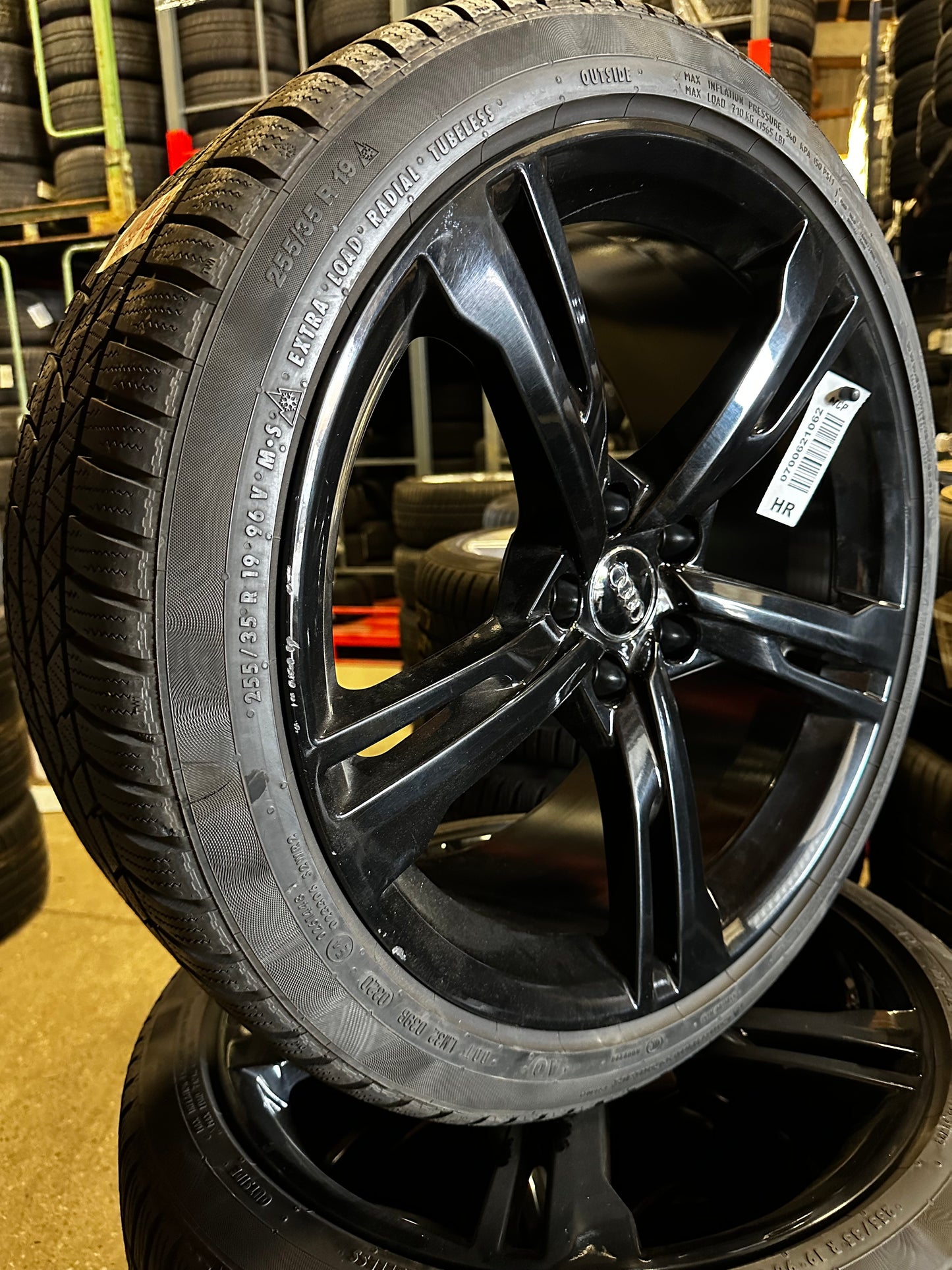 Audi A4 A5 S4 S5 B9 8W 19 Zoll Ауди А4 А5 С4 С5 Алуминиеви джанти 255 35 19 цола зимен комплект зимни Гуми