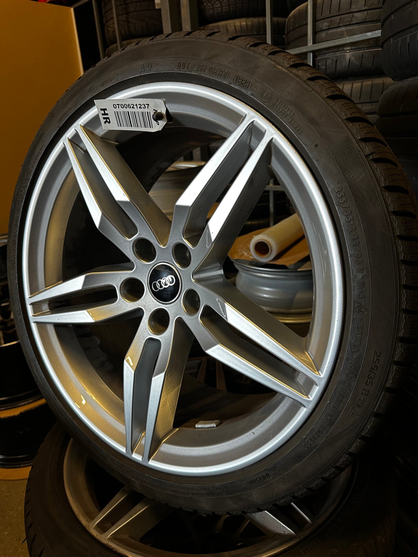 Audi A4 A5 S4 S5 B9 8W 19 Zoll Ауди А4 А5 С4 С5 Алуминиеви джанти 255 35 19 цола зимен комплект зимни Гуми