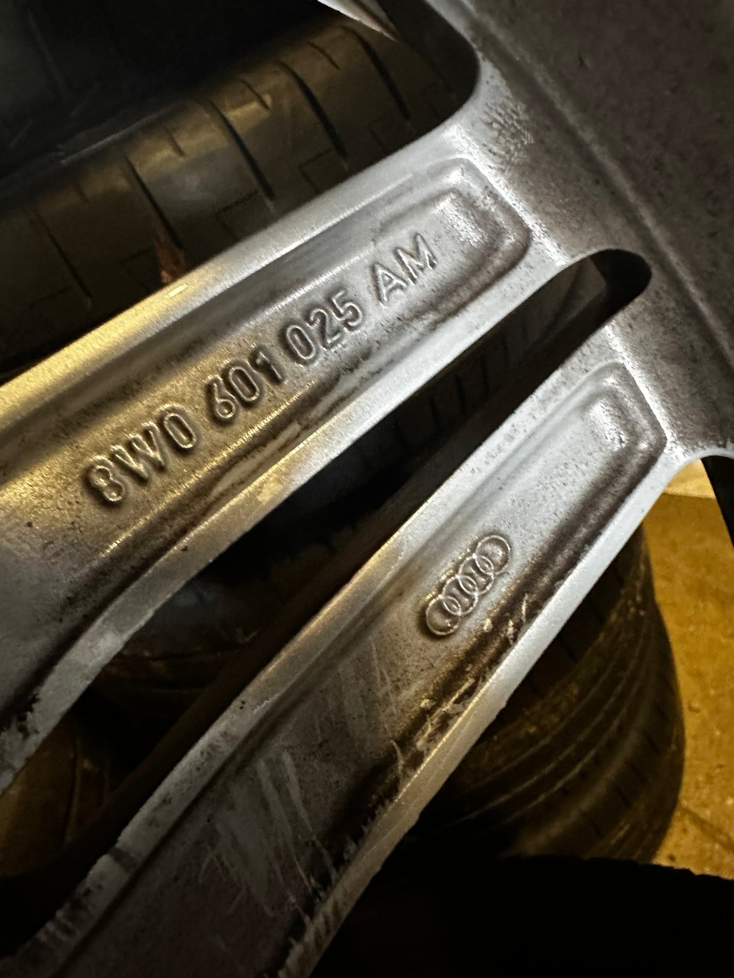 Audi A4 A5 S4 S5 B9 8W 19 Zoll Ауди А4 А5 С4 С5 Алуминиеви джанти 255 35 19 цола зимен комплект зимни Гуми