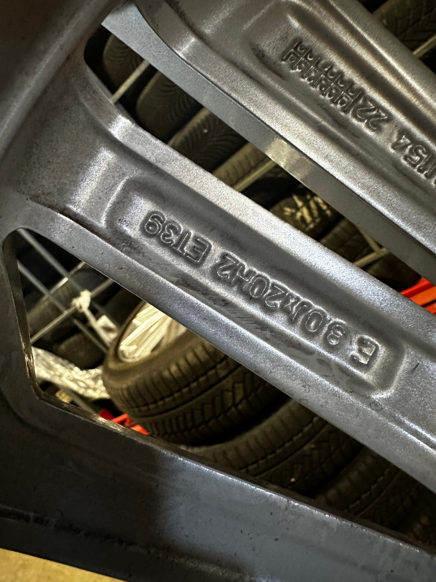 Оригинал като Нови Audi Q5 SQ5 FY 8OA 20 Zoll Ауди Ку5 Алуминиеви джанти 255 45 20 цола зимен комплект зимни гуми