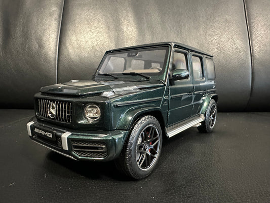 Mercedes Benz G63 V8 AMG green Limited Edition 1:18 Minichamps 110037066 Мерцедес Бенц Г63 АМГ зелен