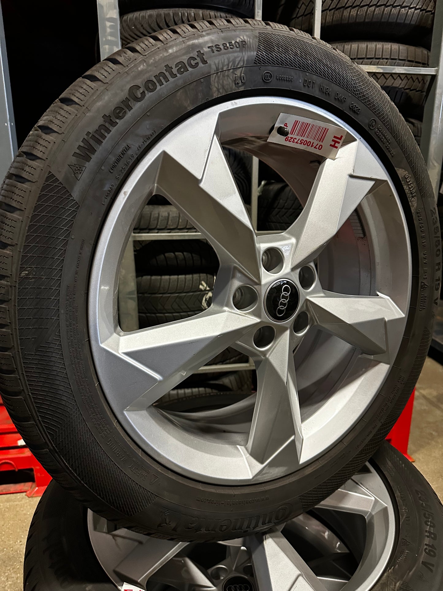 Оригинал Audi Q3 83A F3 19 Zoll Ауди КУ3 Алуминиеви джанти 235 50 19 цола зимен комплект зимни гуми