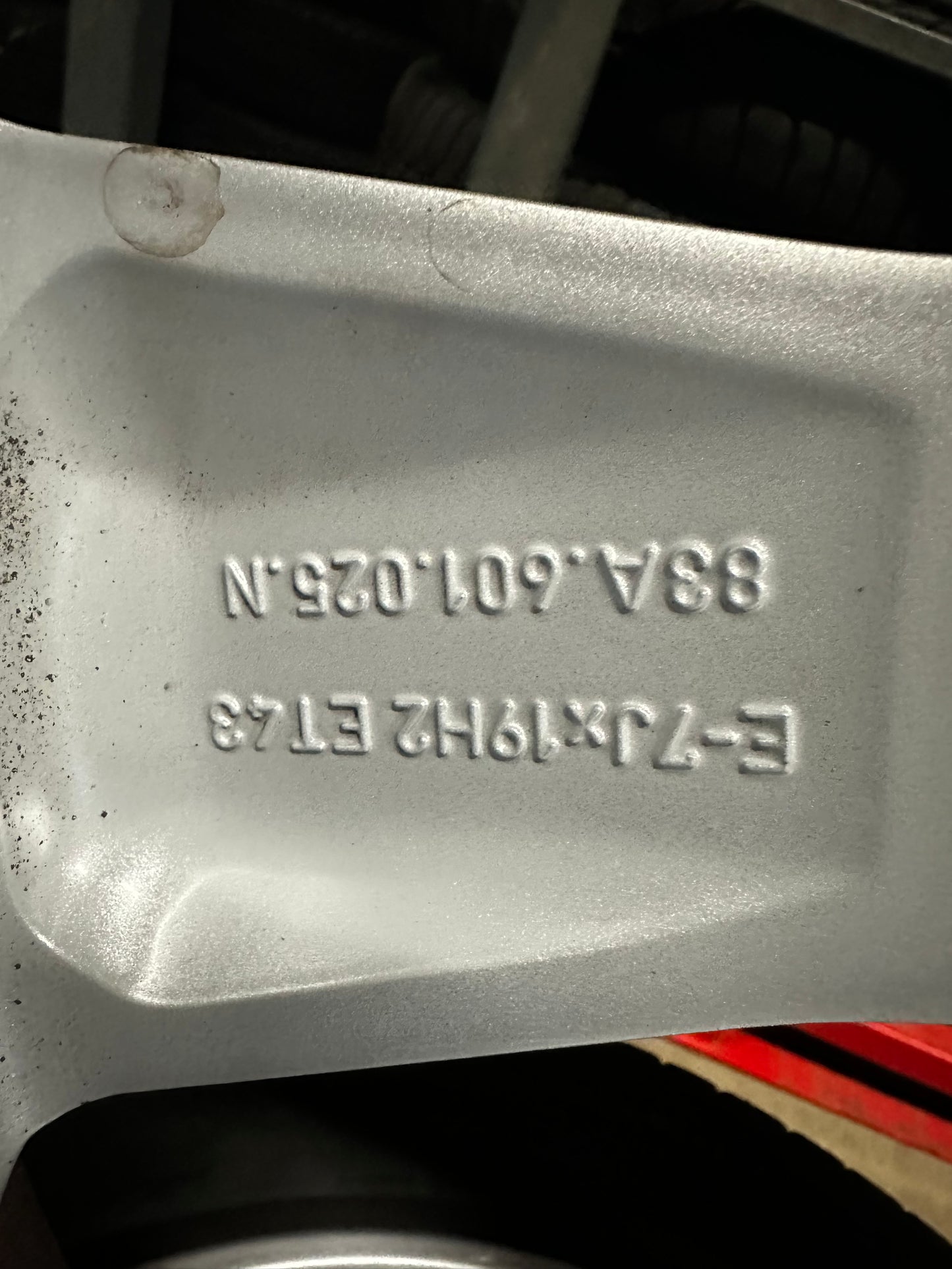 Оригинал Audi Q3 83A F3 19 Zoll Ауди КУ3 Алуминиеви джанти 235 50 19 цола зимен комплект зимни гуми
