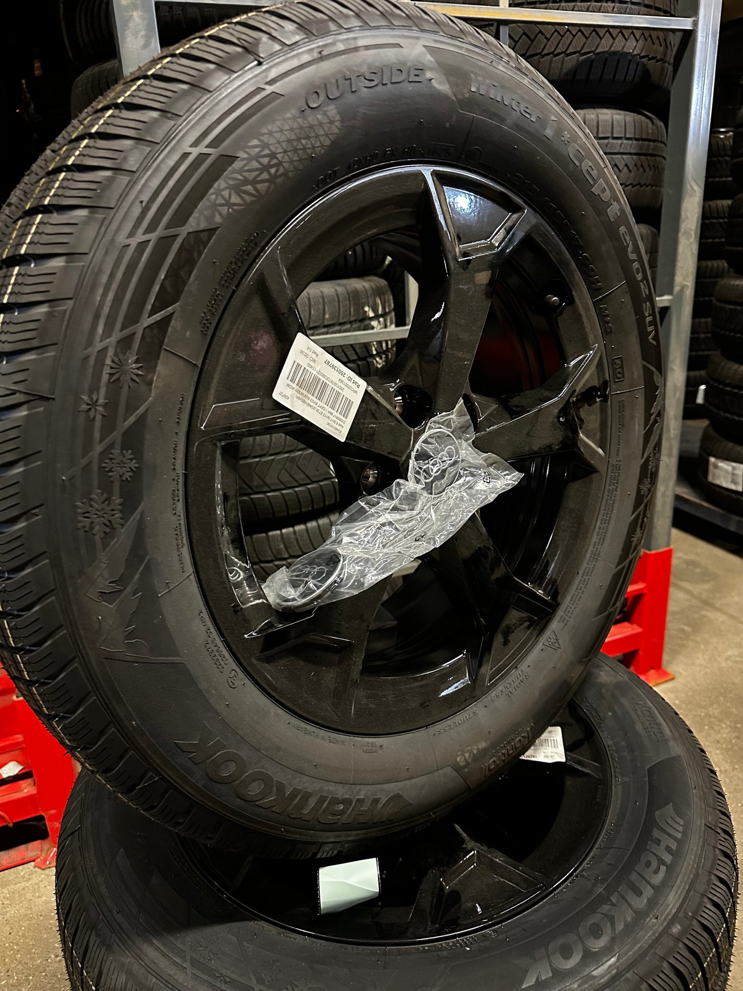 Оригинал Нови Audi Q3 83A F3 17 Zoll Ауди КУ3 Алуминиеви джанти 215 65 17 цола зимен комплект зимни гуми